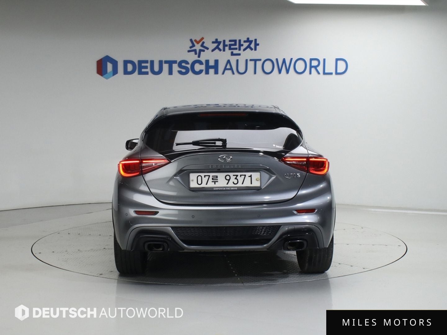 Infiniti Q30 2017 — миниатюра 4