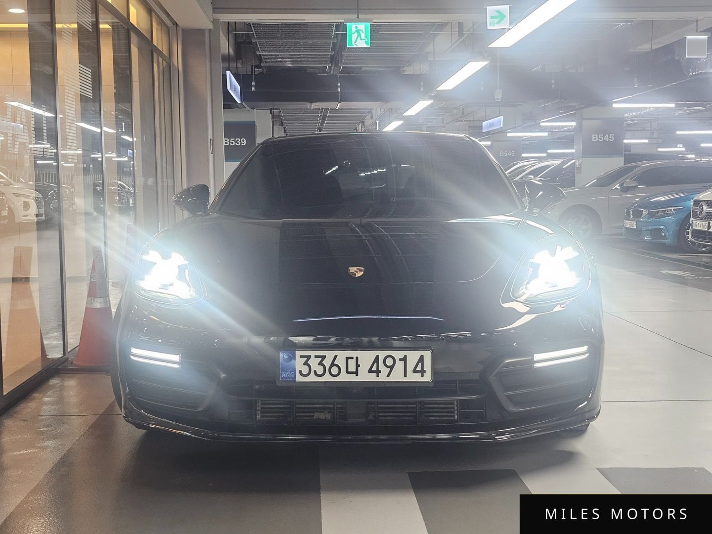 Porsche Panamera 2018 — миниатюра 2