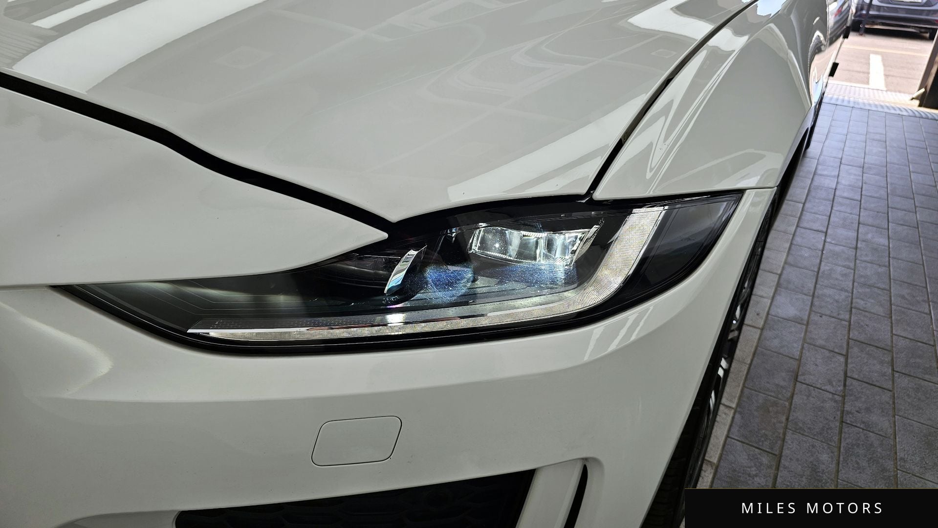 Jaguar XE 2020 — миниатюра 8