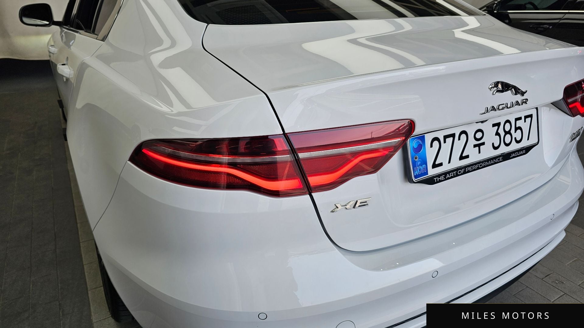 Jaguar XE 2020 — миниатюра 9