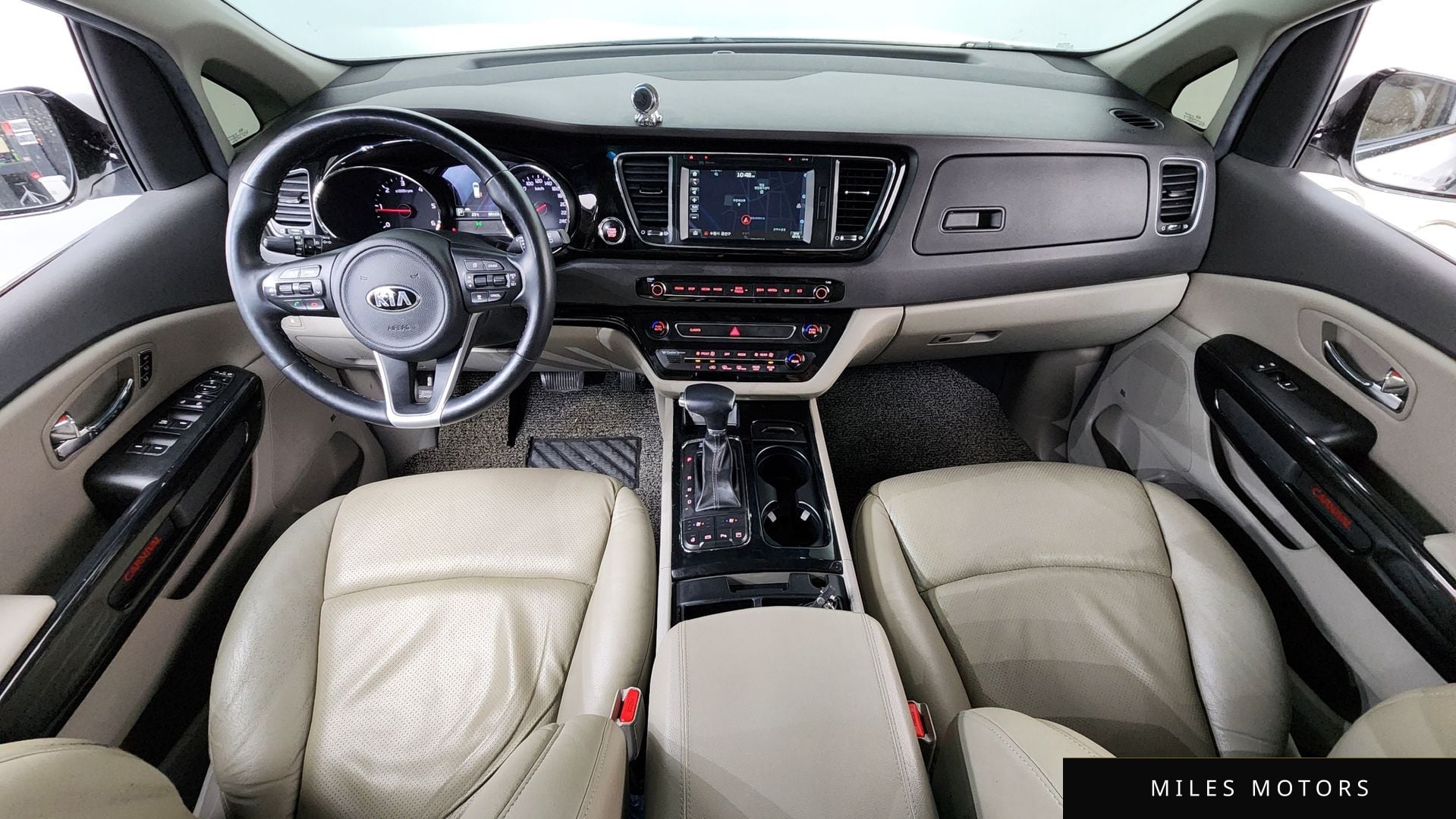 Kia Canival 2018 — миниатюра 10