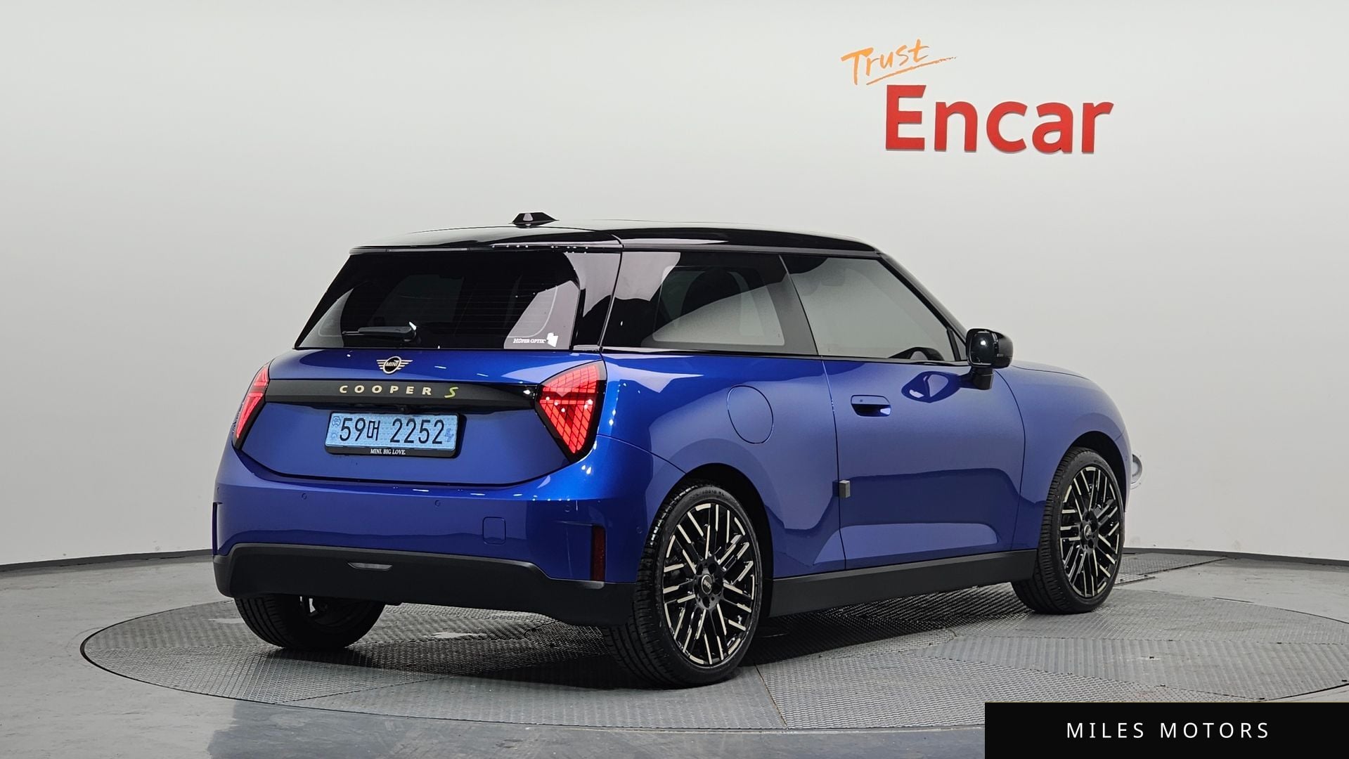 MINI Cooper 2024 — миниатюра 2