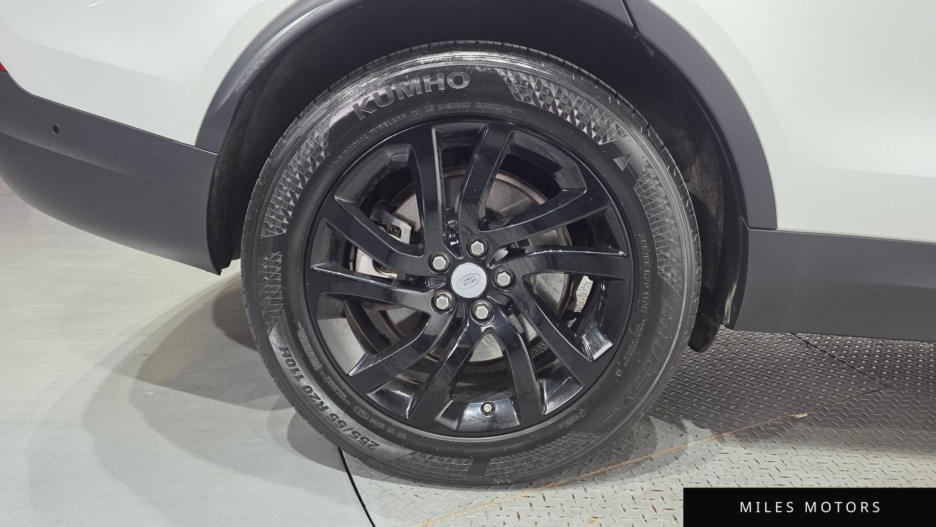 Land Rover Discovery 2019 — миниатюра 5