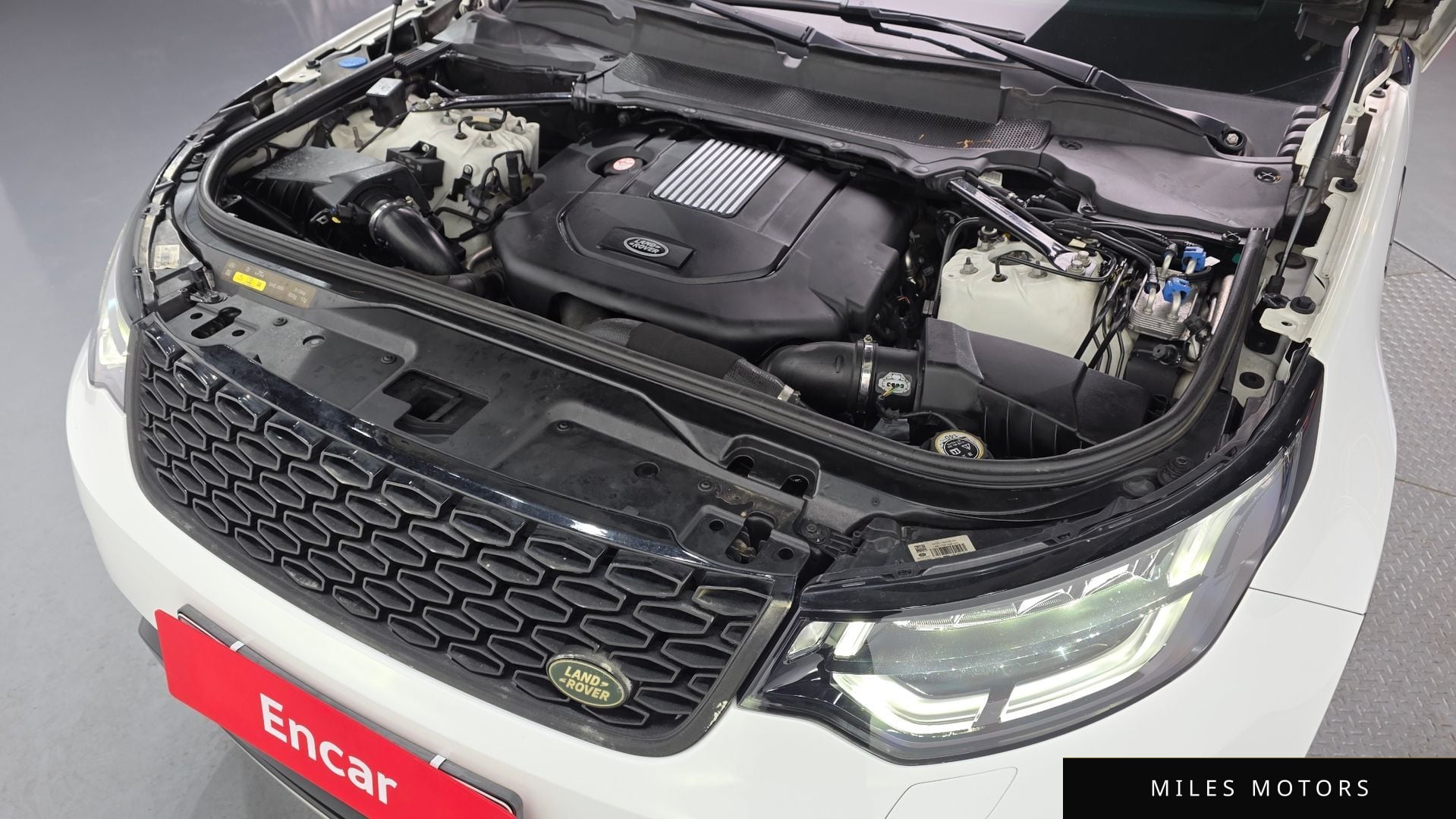 Land Rover Discovery 2019 — миниатюра 6