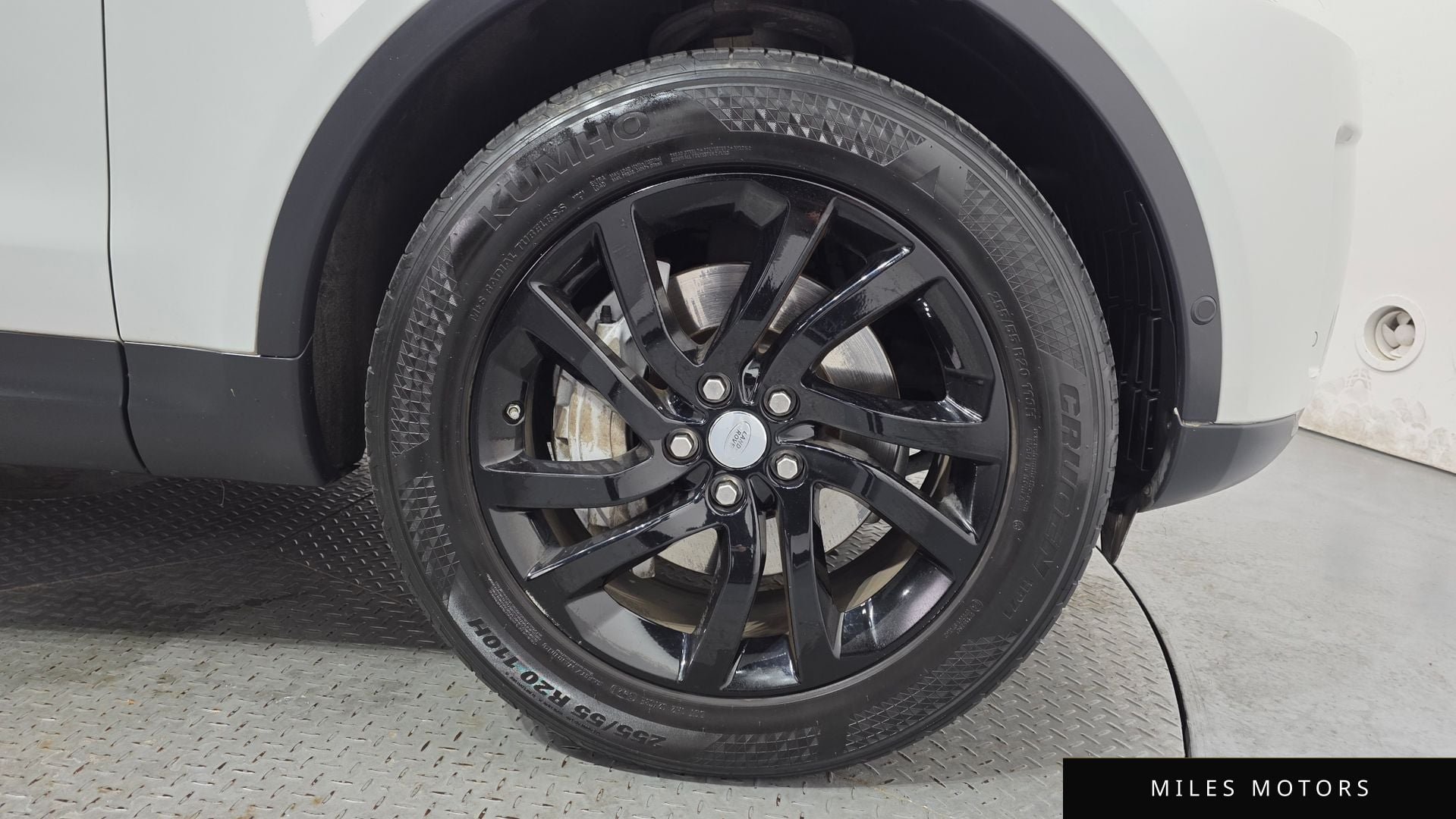 Land Rover Discovery 2019 — миниатюра 7