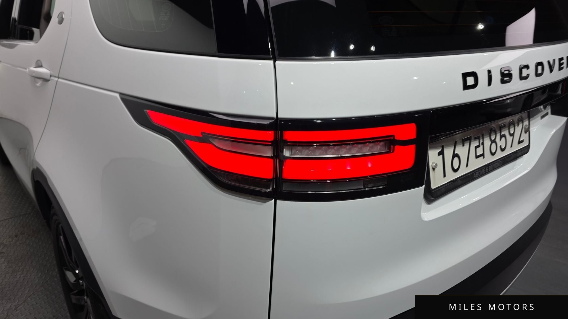 Land Rover Discovery 2019 — миниатюра 9