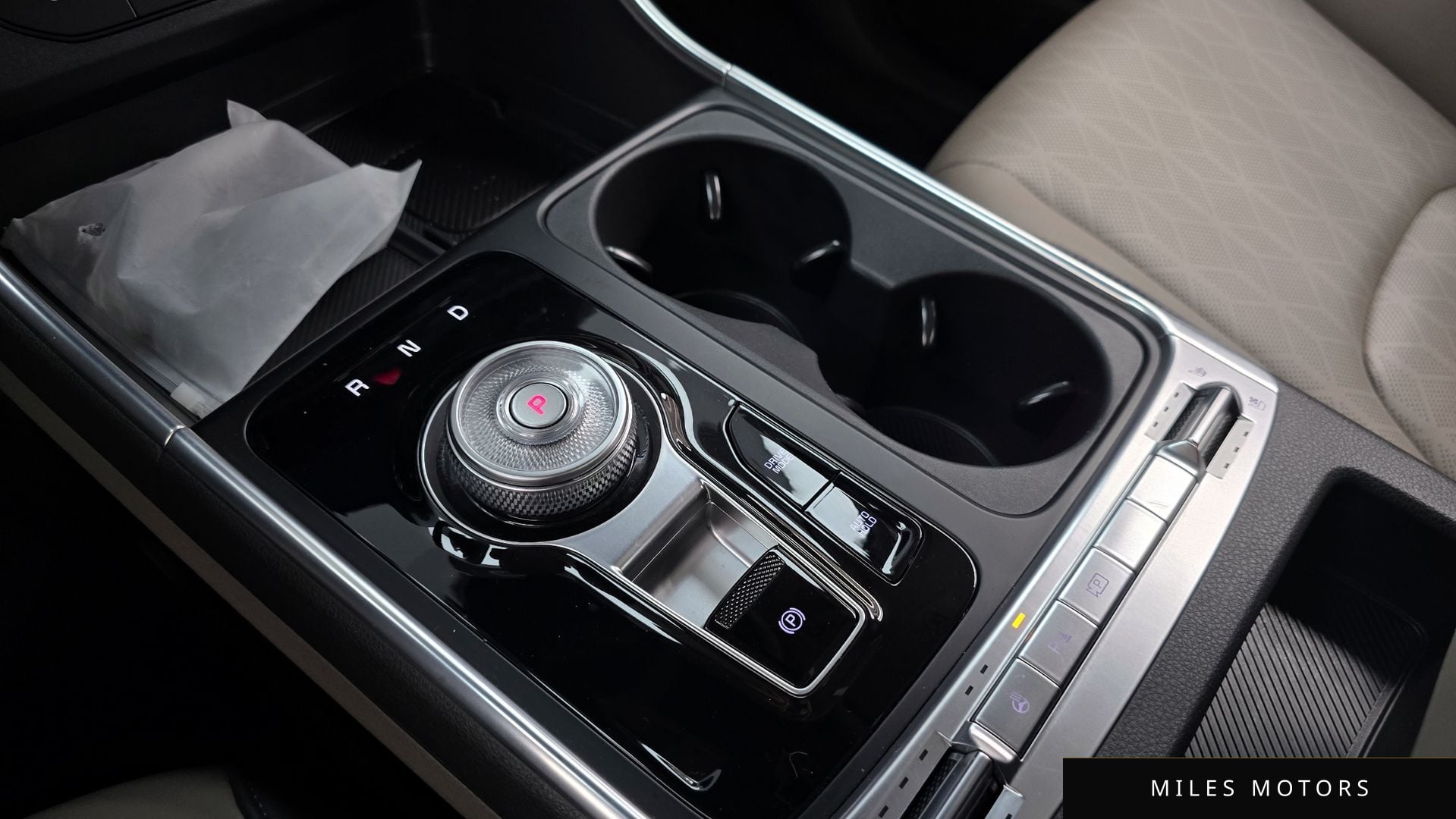 Kia Canival 2025 — миниатюра 12