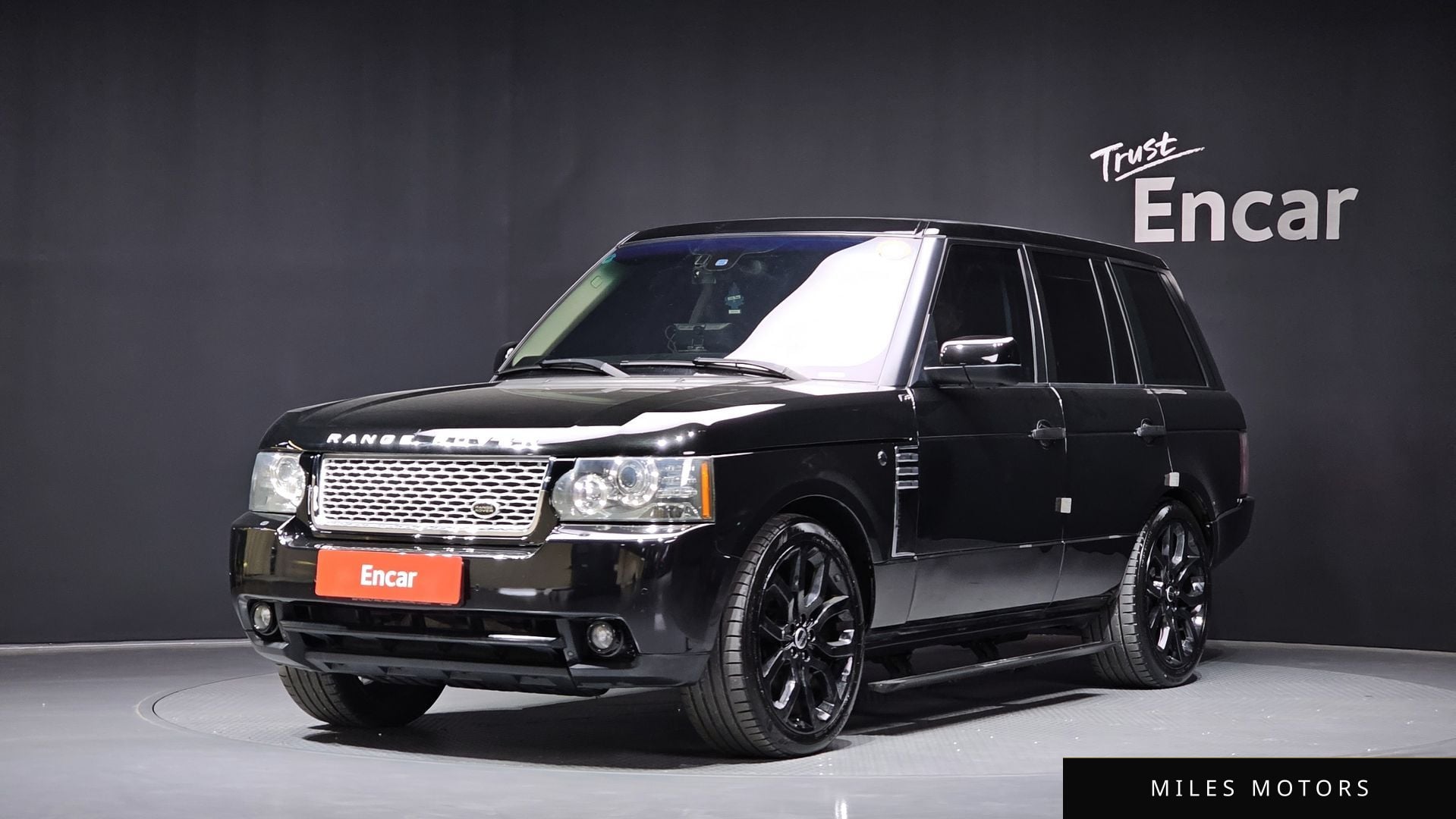 Land Rover Range Rover 2010 — фото 1 из 12