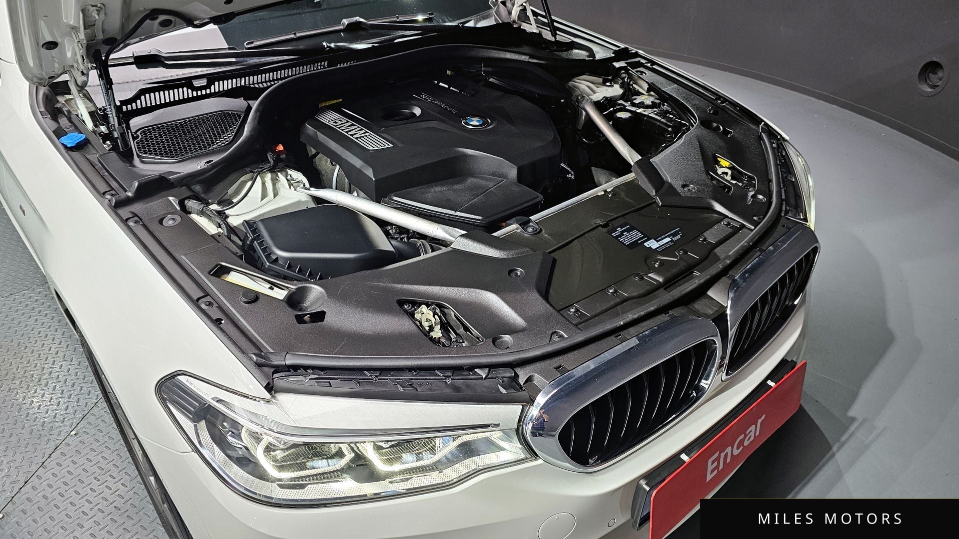 BMW 5 Series (G30) 2018 — миниатюра 6