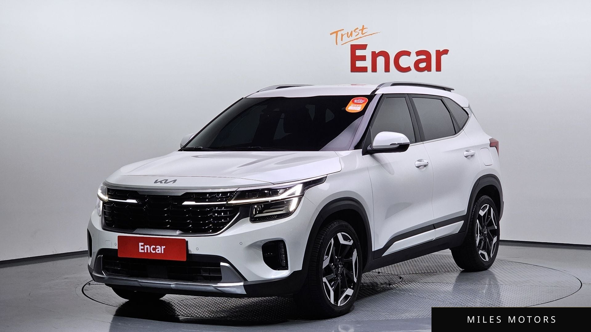 Kia Seltos 2023 — фото 1 из 12