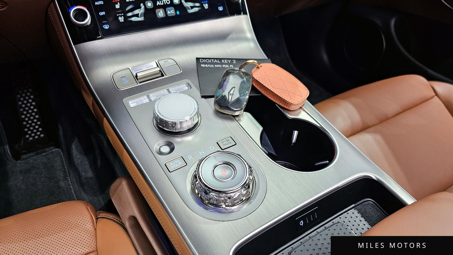 Genesis GV70 2025 — миниатюра 12
