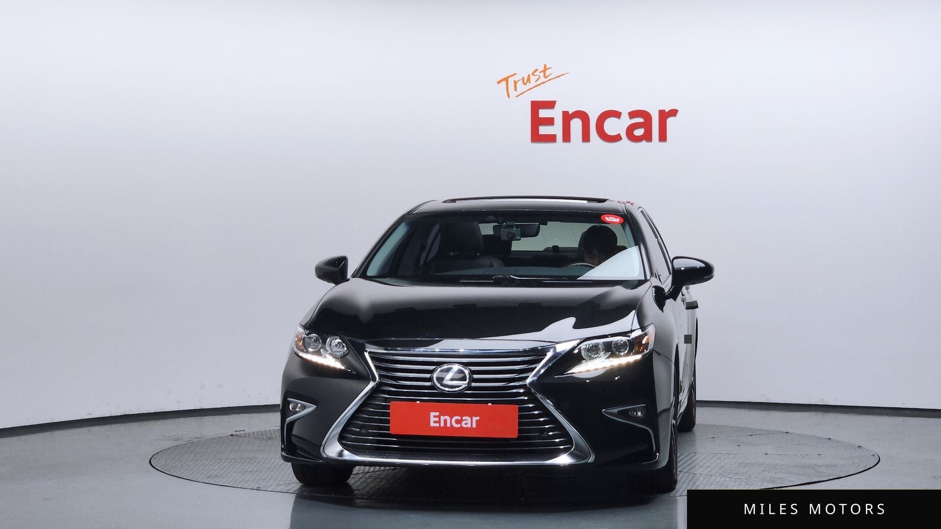 Лексус ES350 2016 — миниатюра 3