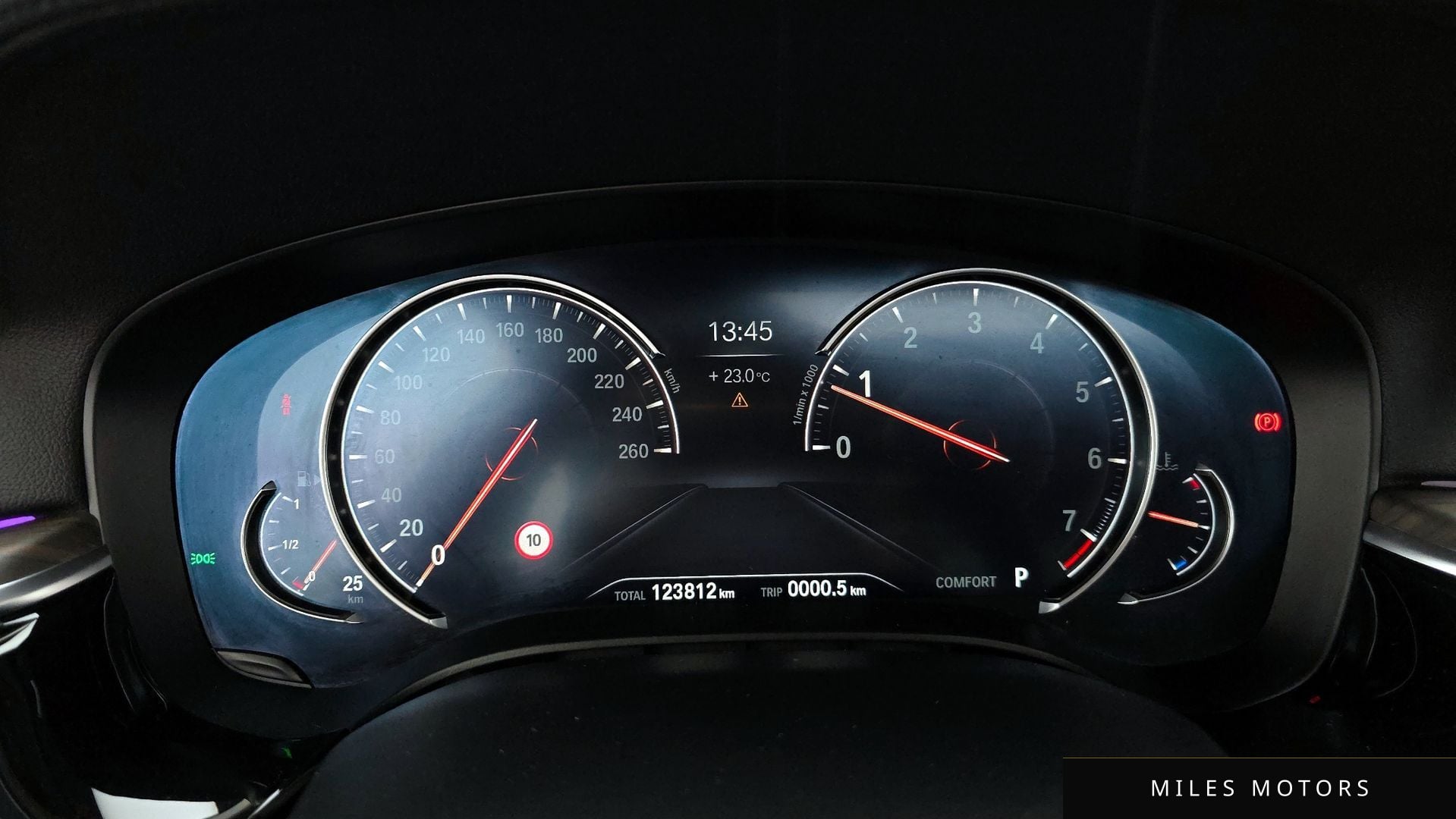 BMW 5 Series (G30) 2018 — миниатюра 11