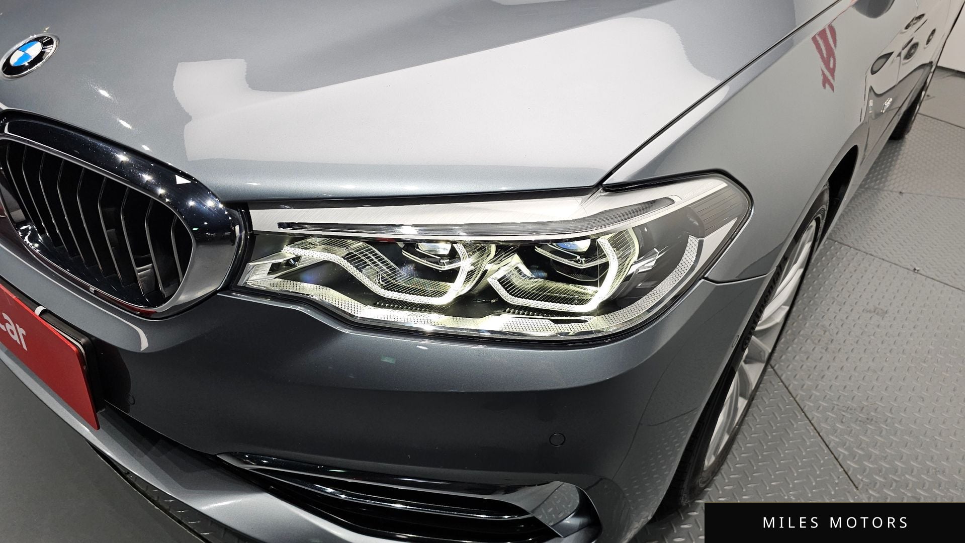 BMW 5 Series (G30) 2018 — миниатюра 8