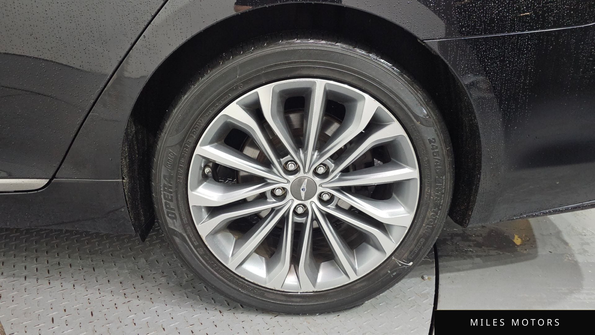 Hyundai Genesis 2016 — миниатюра 7