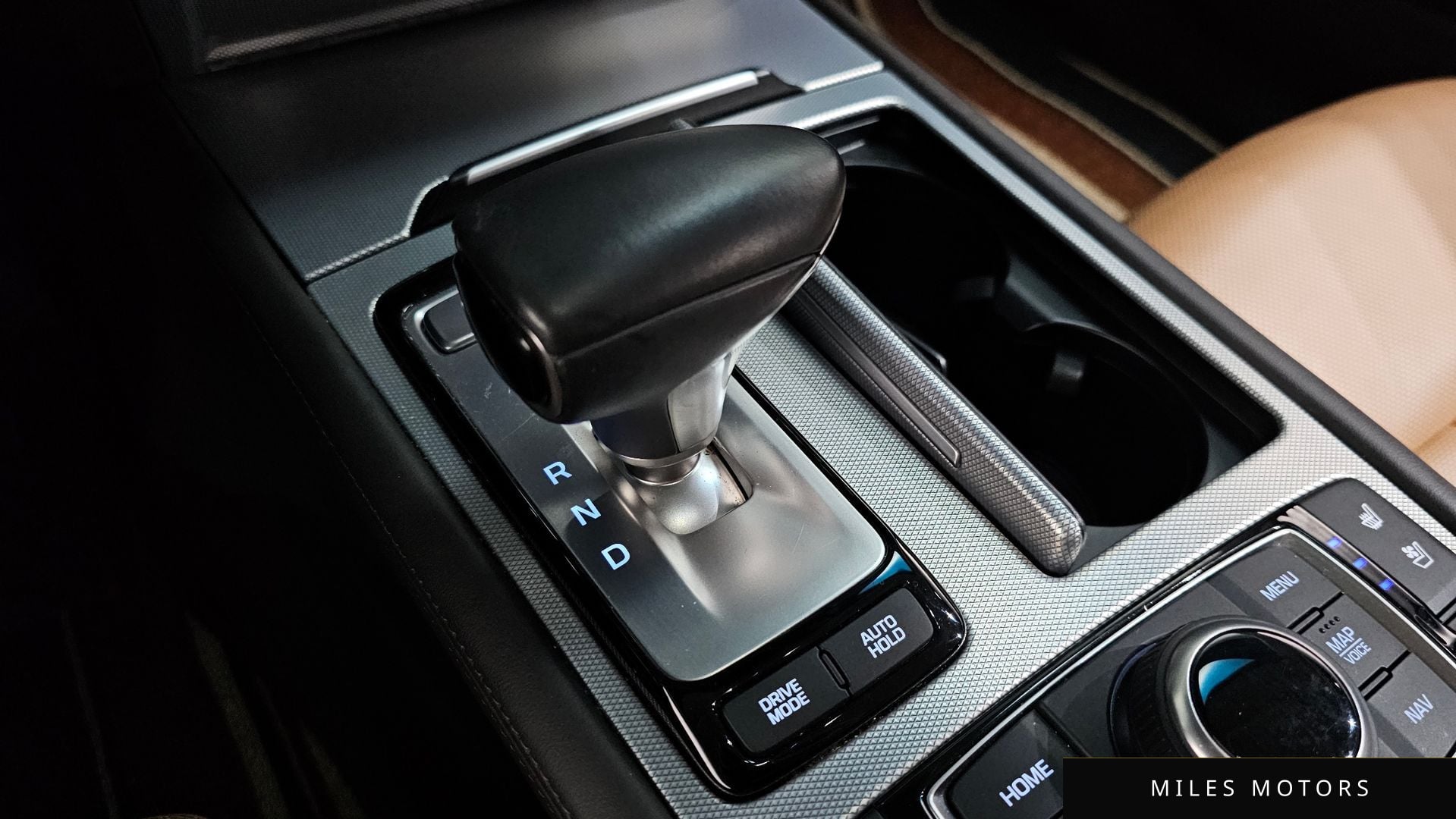 Genesis G80 2017 — миниатюра 12