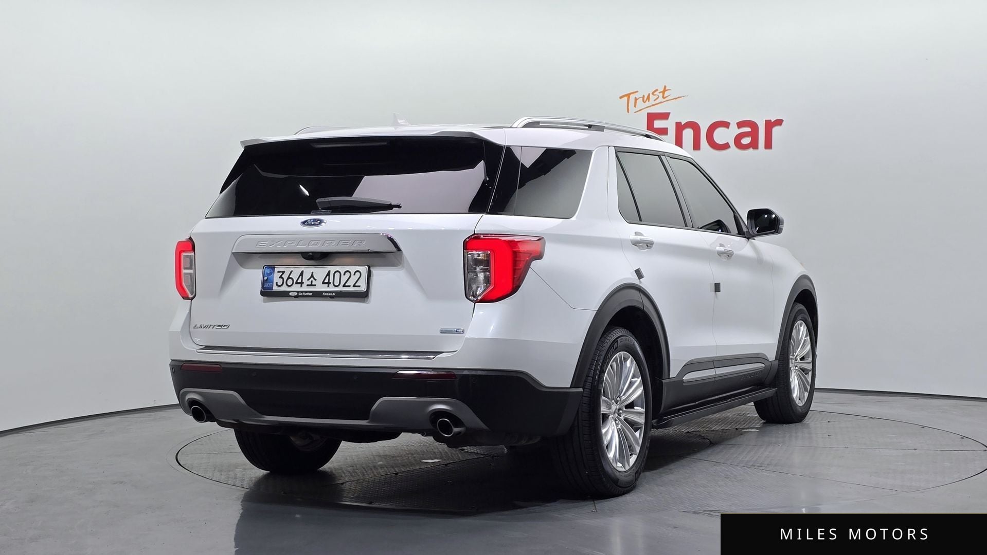 Ford Explorer 2020 — миниатюра 2