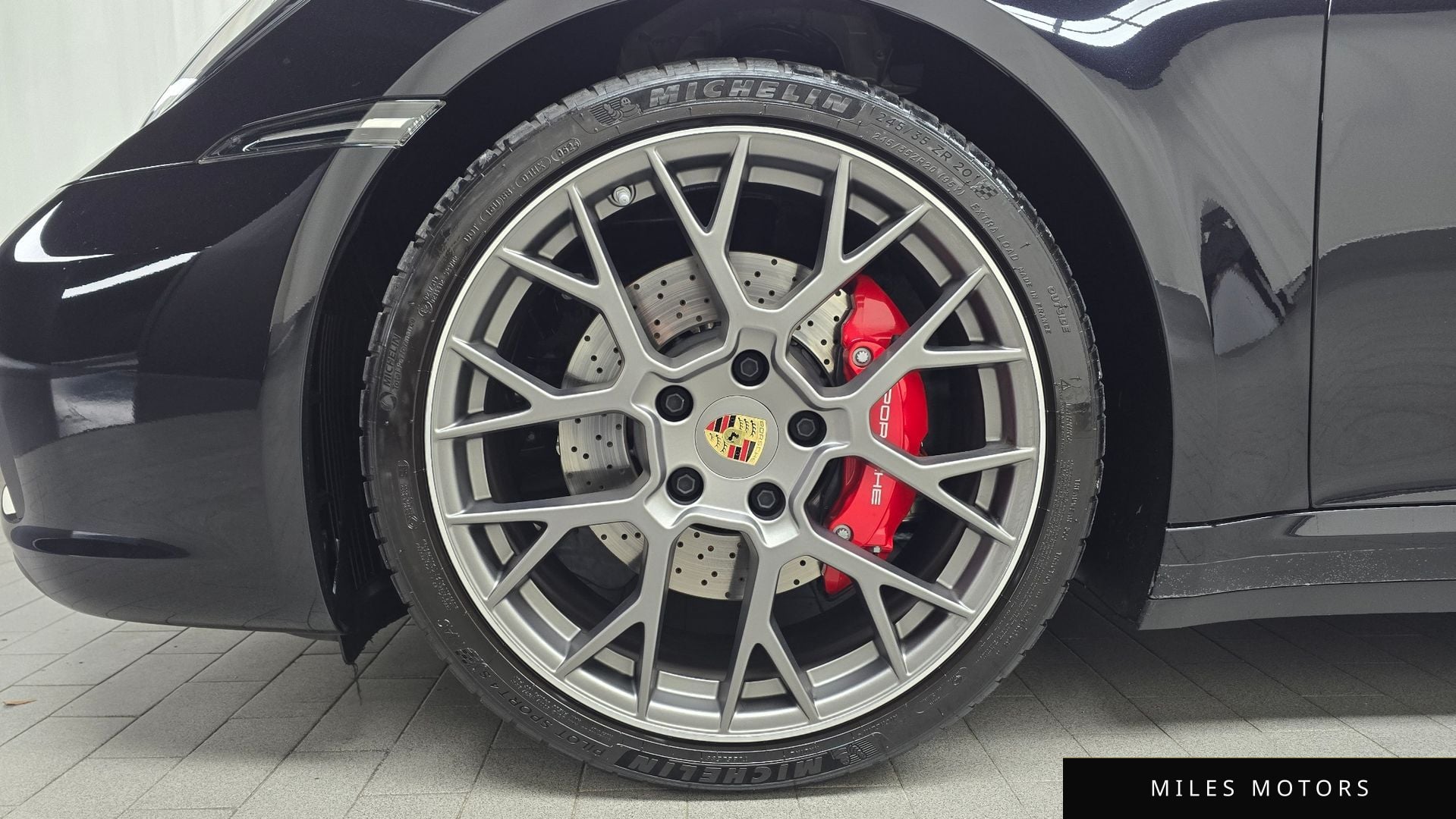 Porsche 911 (992) 2024 — миниатюра 5