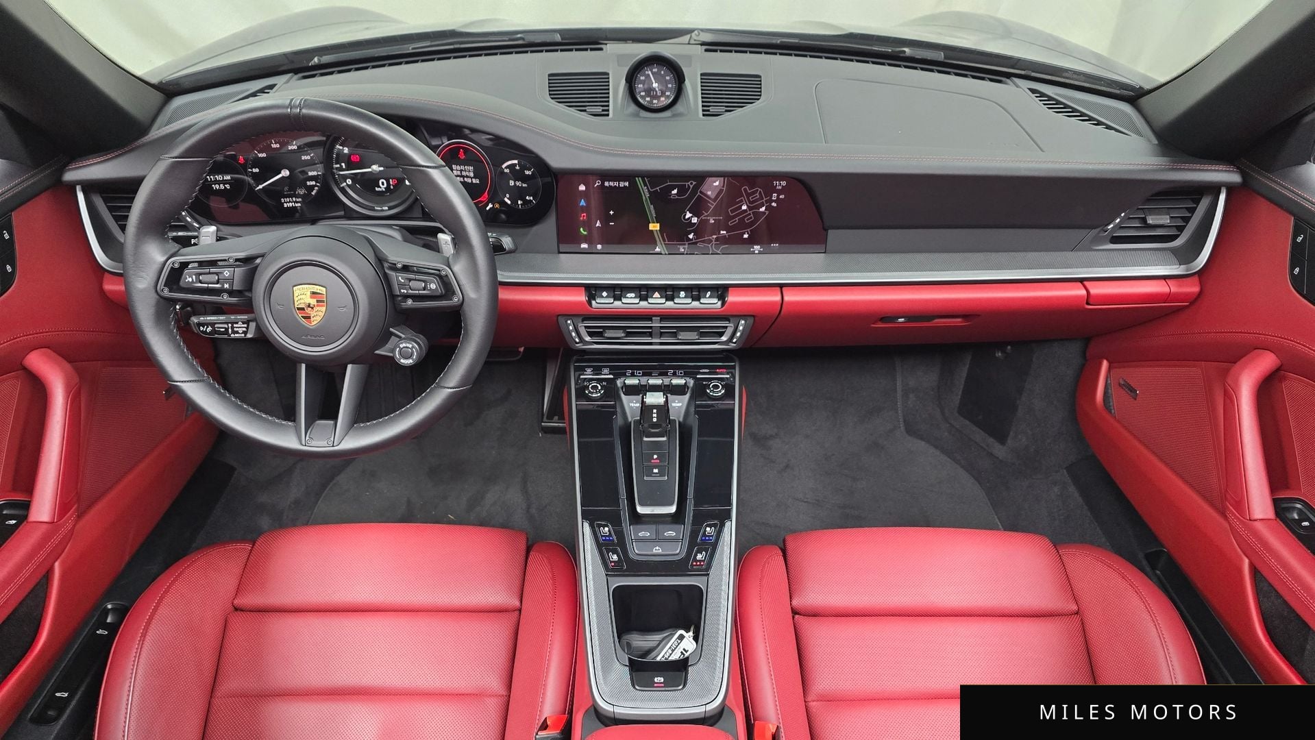 Porsche 911 (992) 2024 — миниатюра 10