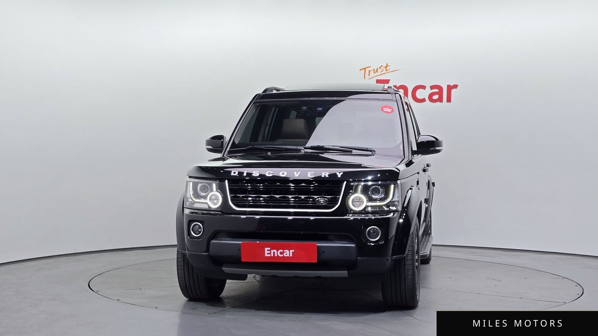 Land Rover Discovery 2015 — миниатюра 3