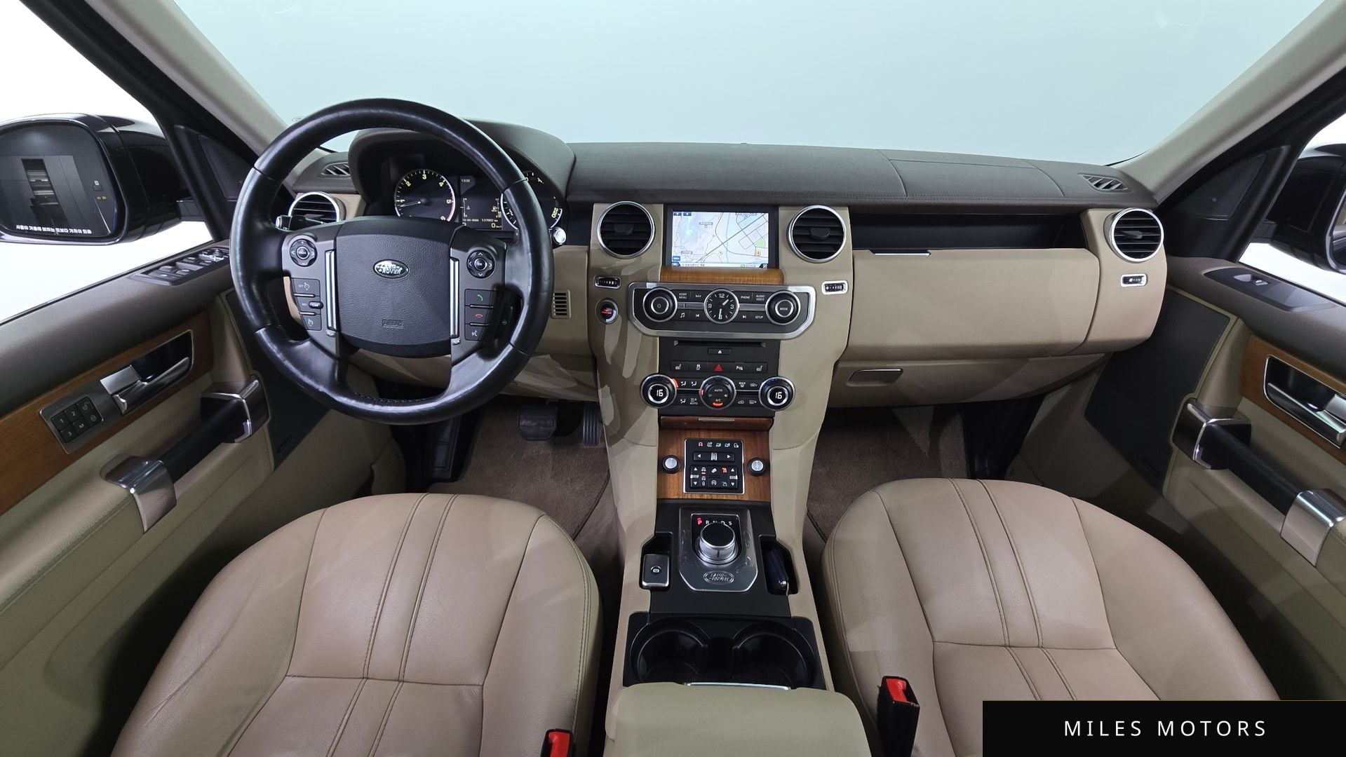 Land Rover Discovery 2015 — миниатюра 7