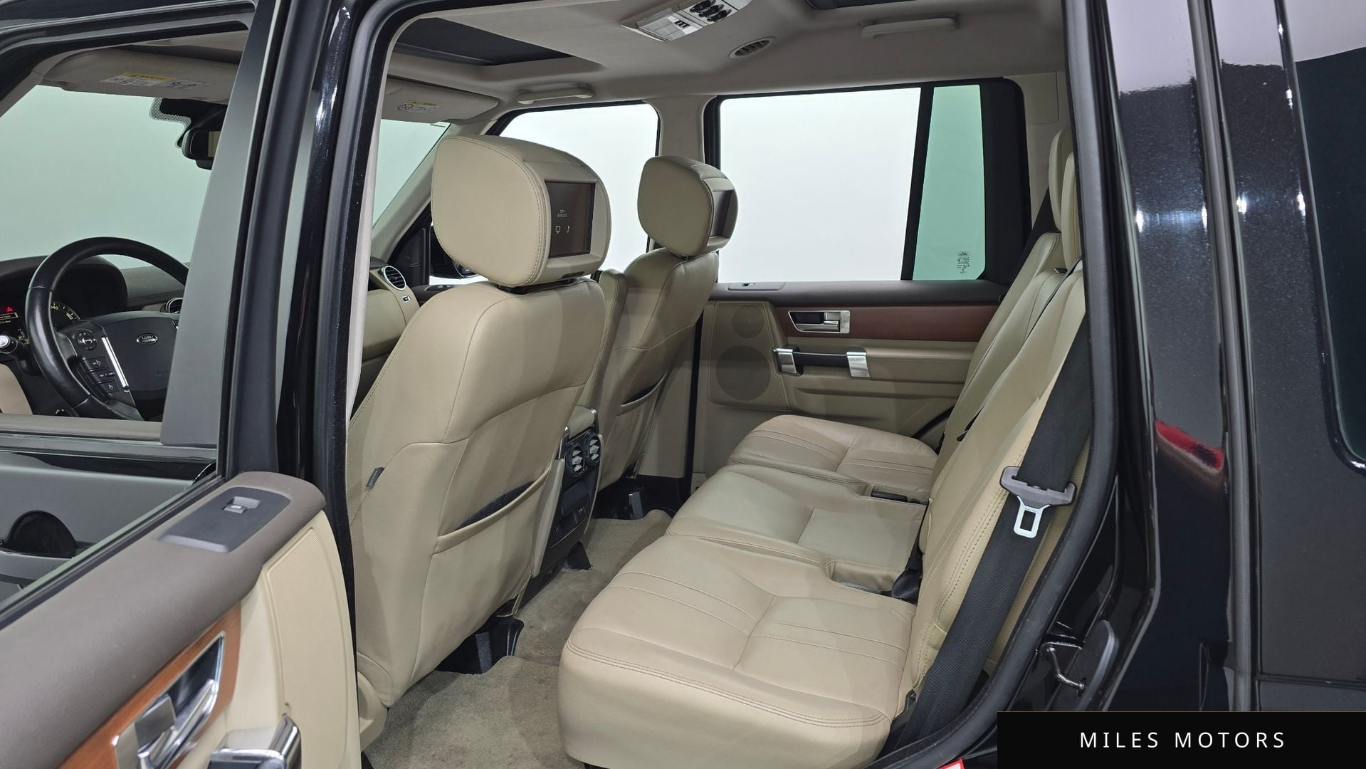 Land Rover Discovery 2015 — миниатюра 11