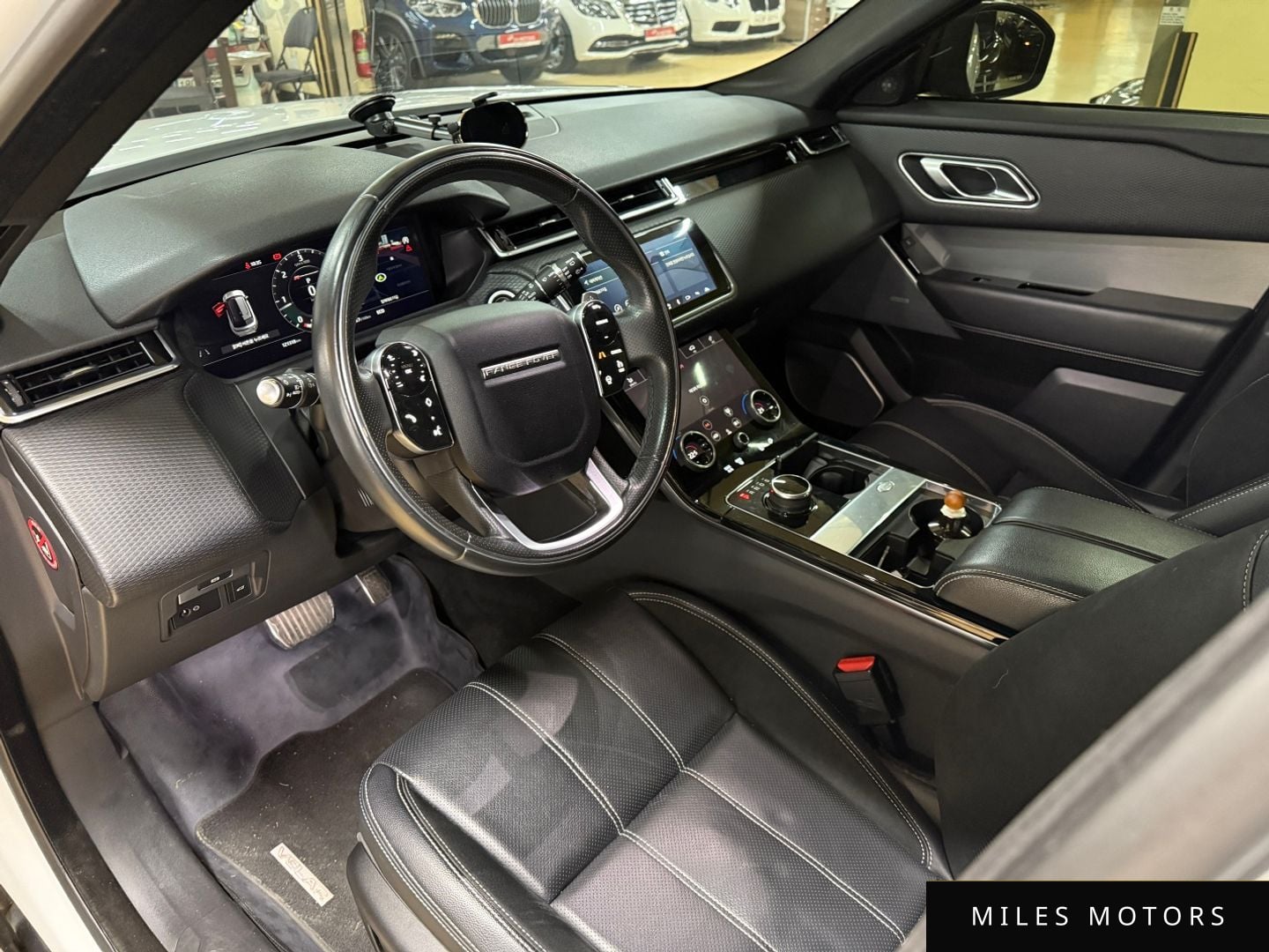 Land Rover Range Rover Velar 2018 — миниатюра 9