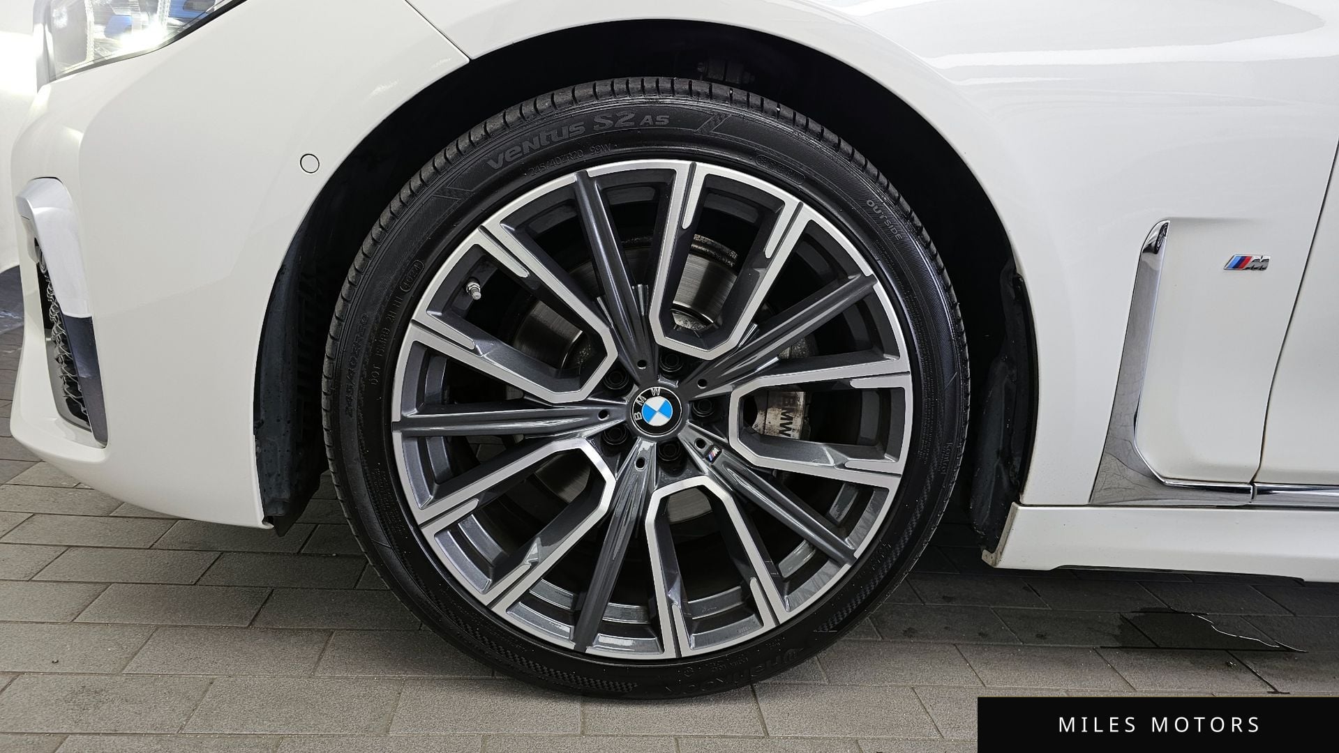 BMW 7 Series (G11) 2020 — миниатюра 5