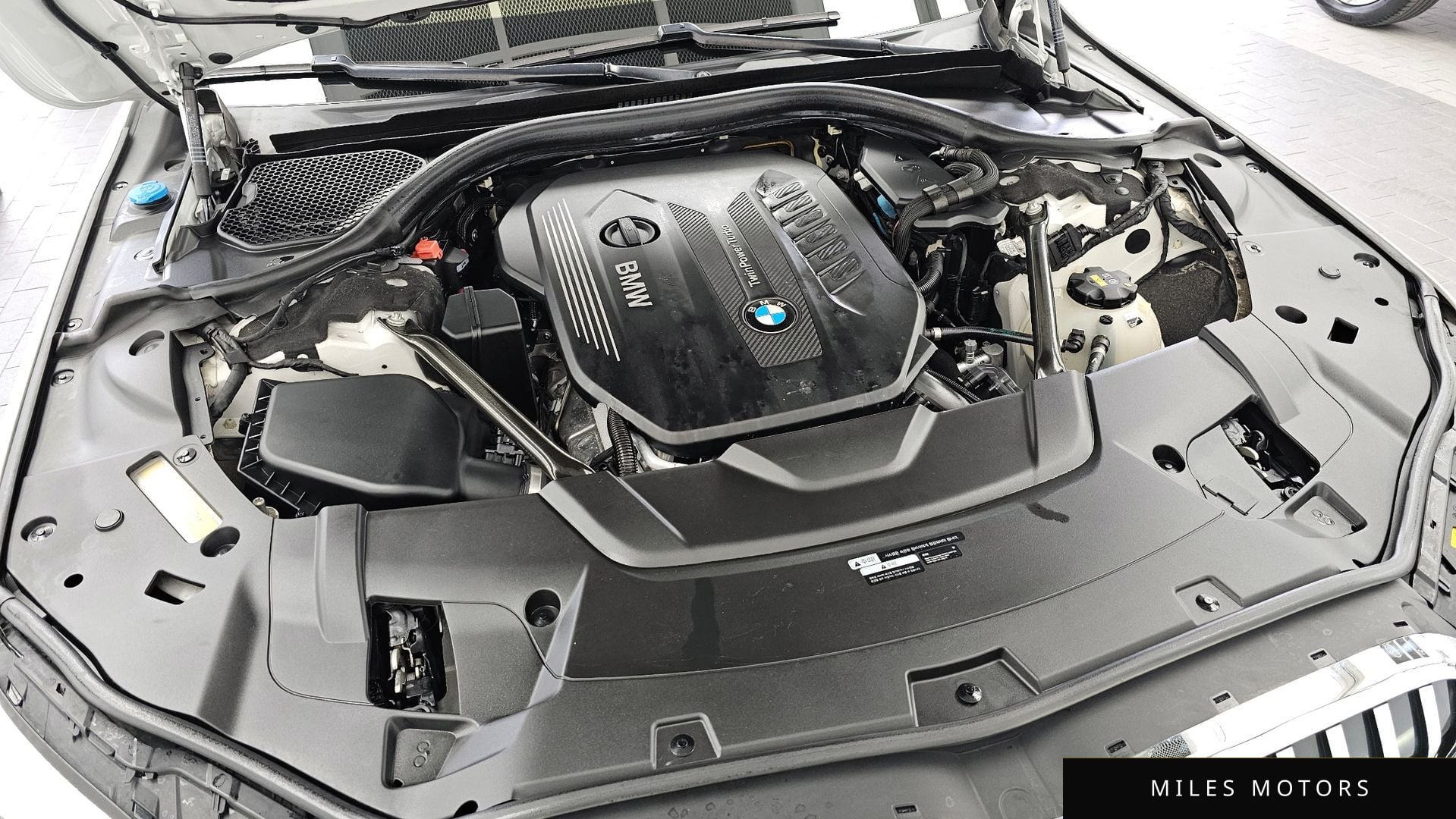 BMW 7 Series (G11) 2020 — миниатюра 6