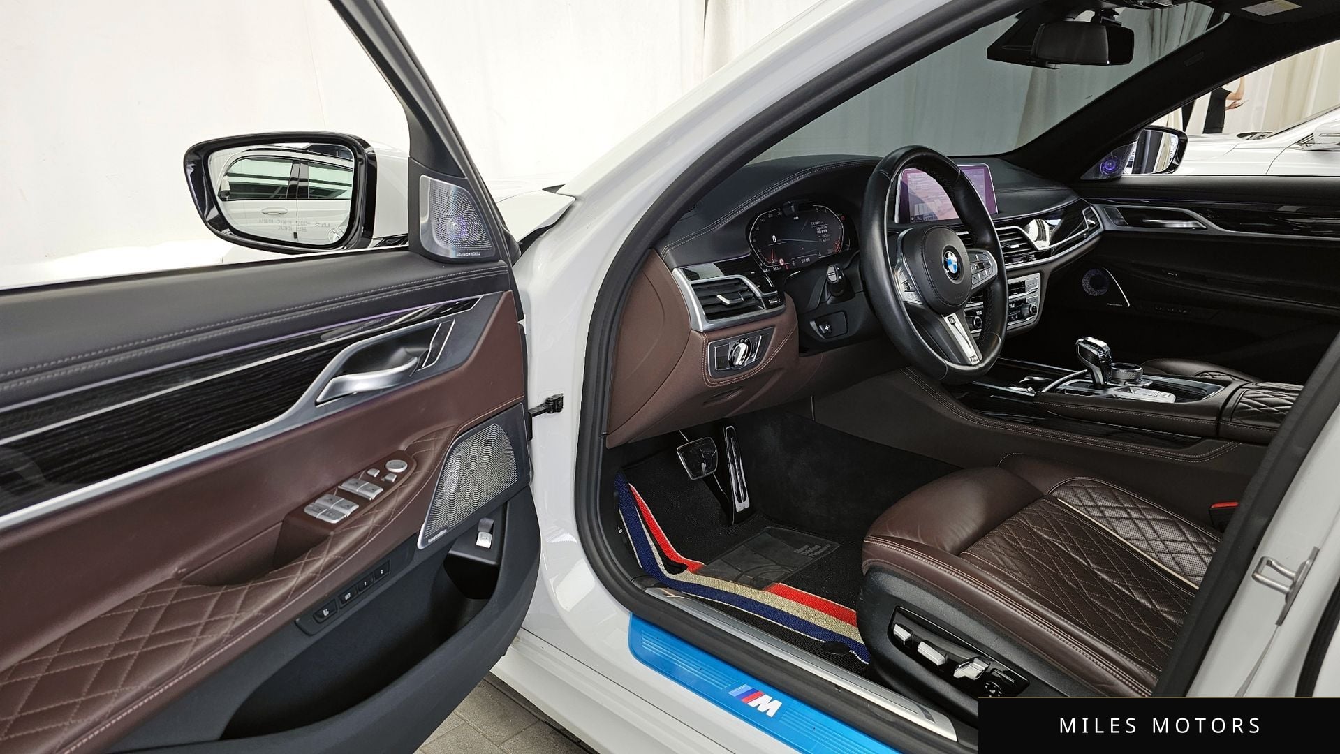 BMW 7 Series (G11) 2020 — миниатюра 10