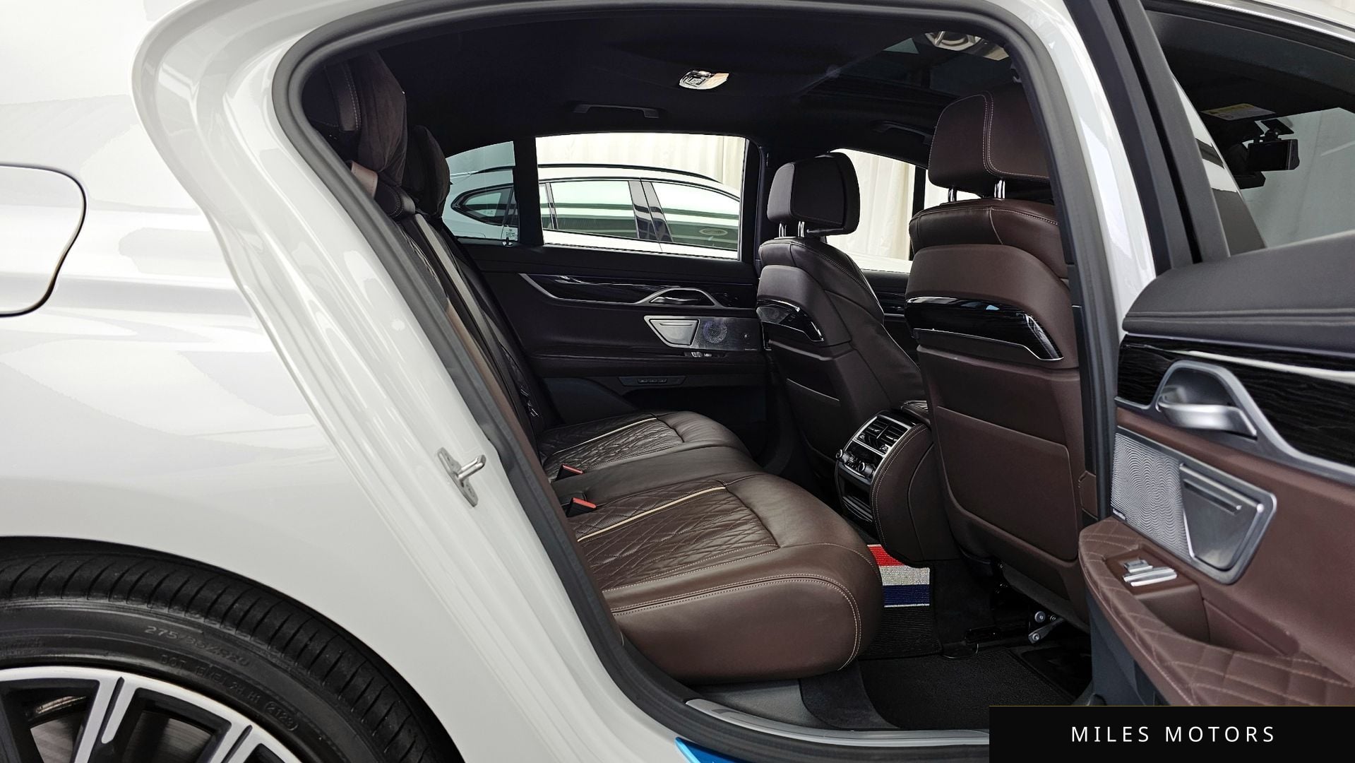 BMW 7 Series (G11) 2020 — миниатюра 12