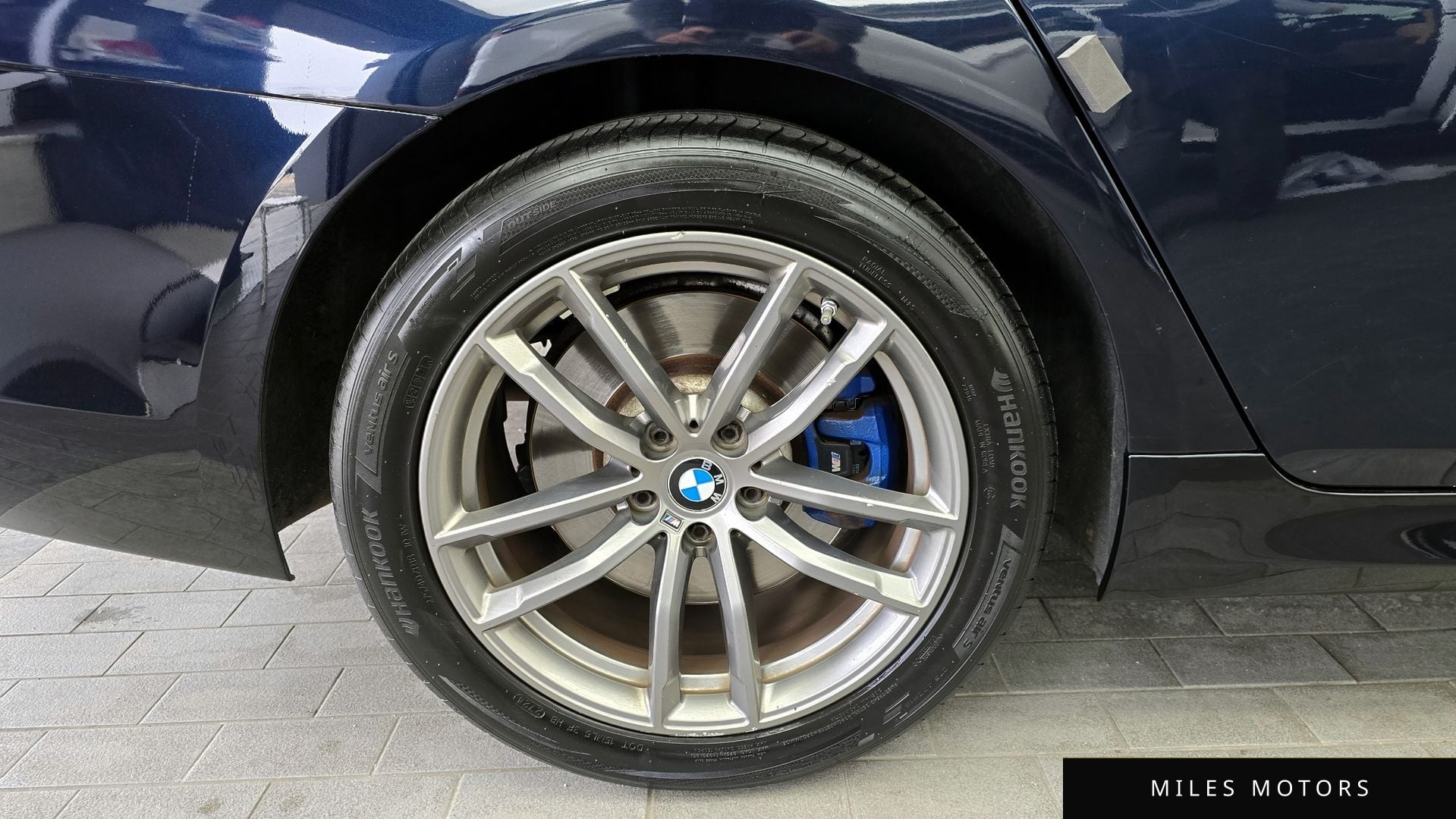 BMW 5 Series (G30) 2018 — миниатюра 5