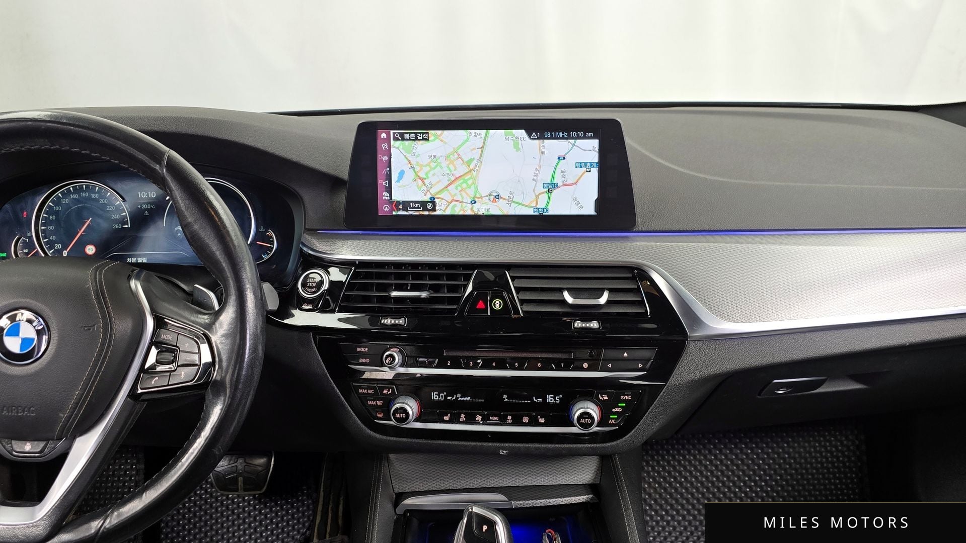 BMW 5 Series (G30) 2018 — миниатюра 12