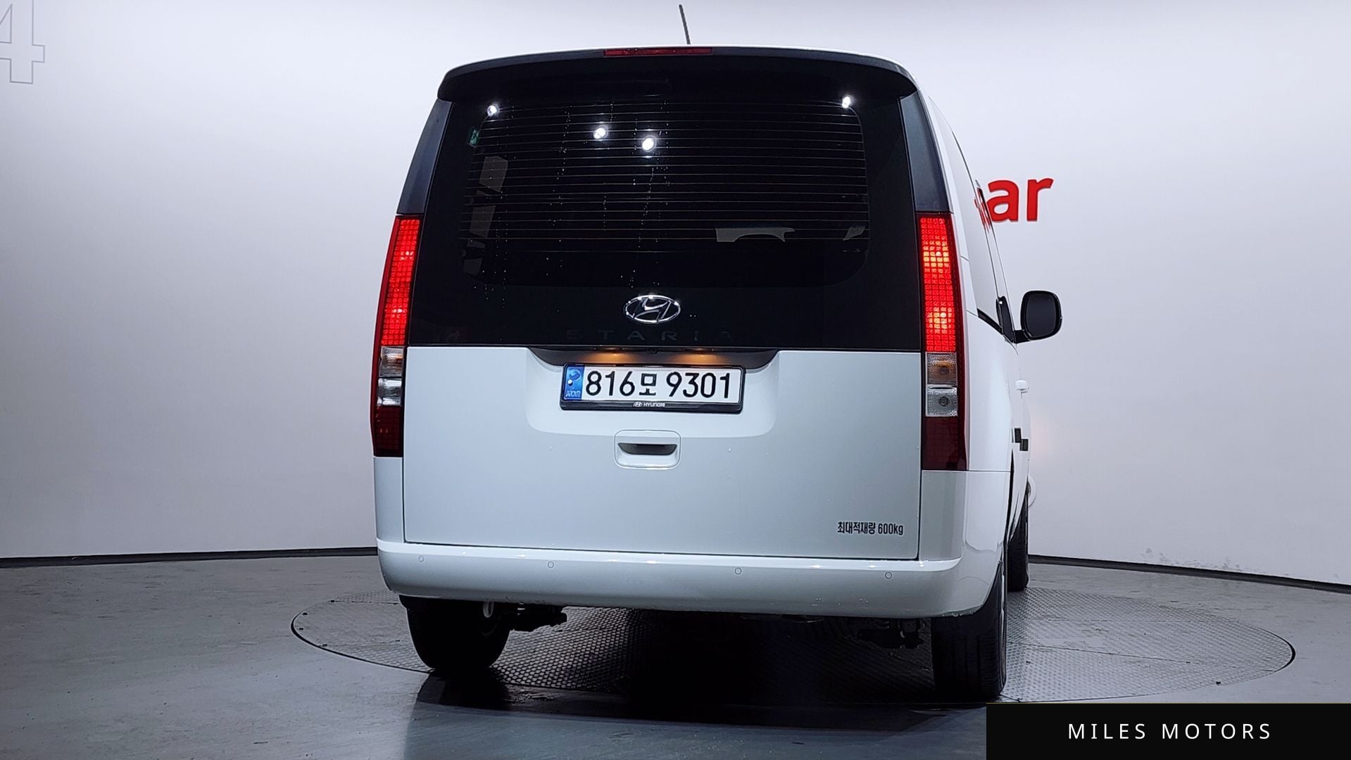 Hyundai Staria 2023 — миниатюра 4