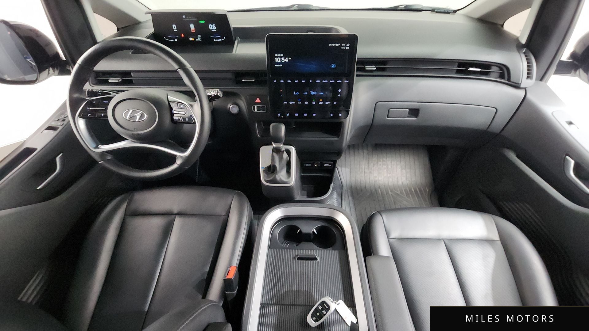 Hyundai Staria 2023 — миниатюра 10