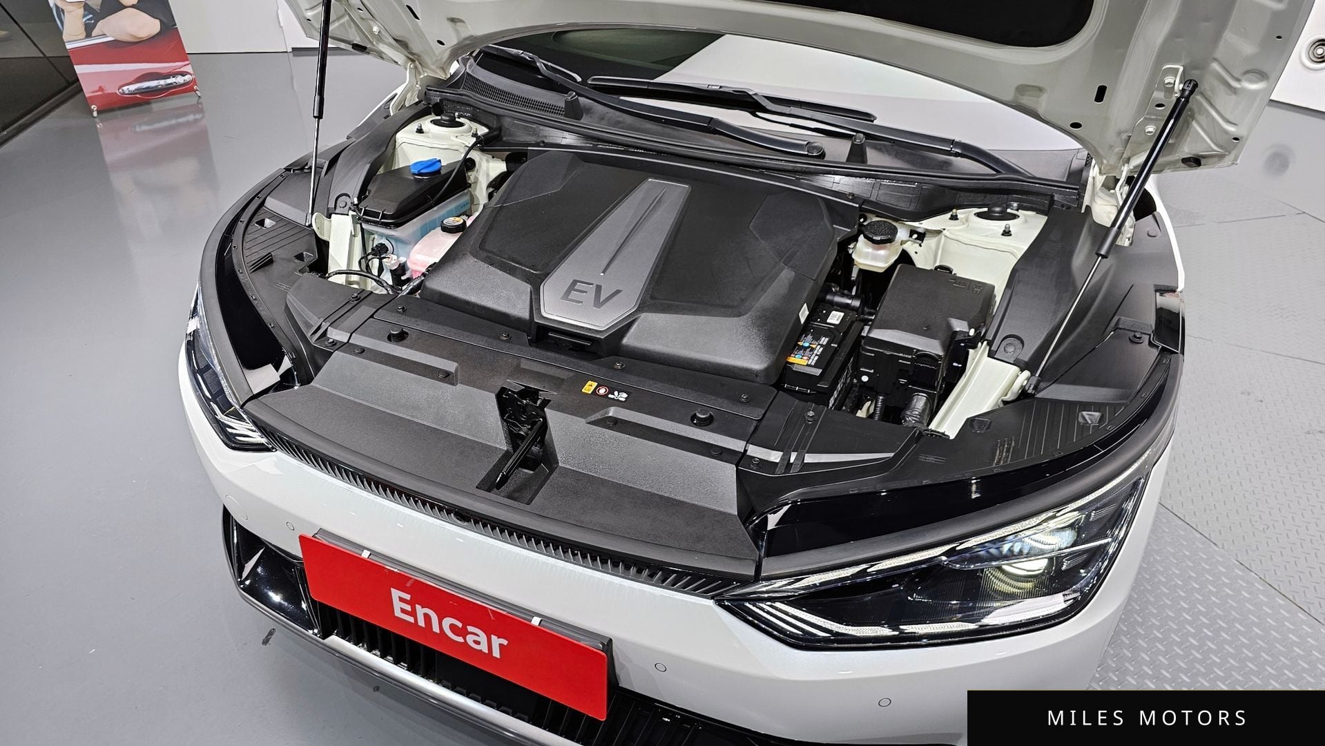 Kia EV6 2022 — миниатюра 6