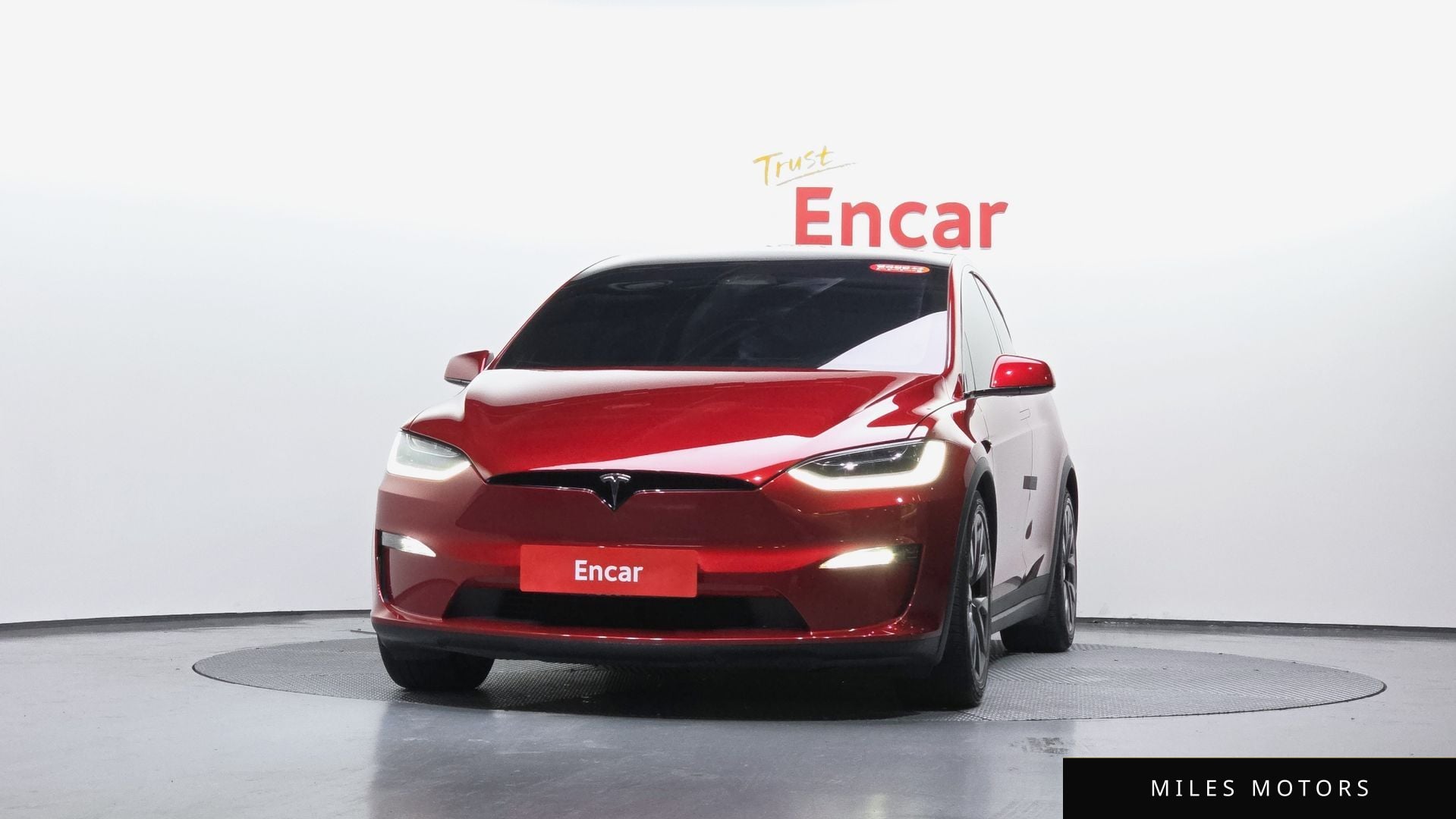 Tesla Model X 2023 — миниатюра 2