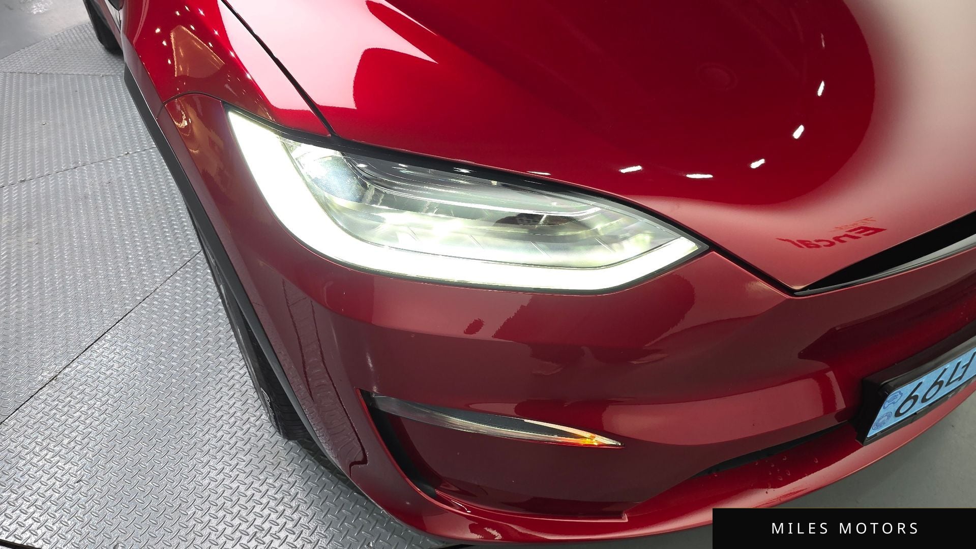 Tesla Model X 2023 — миниатюра 7