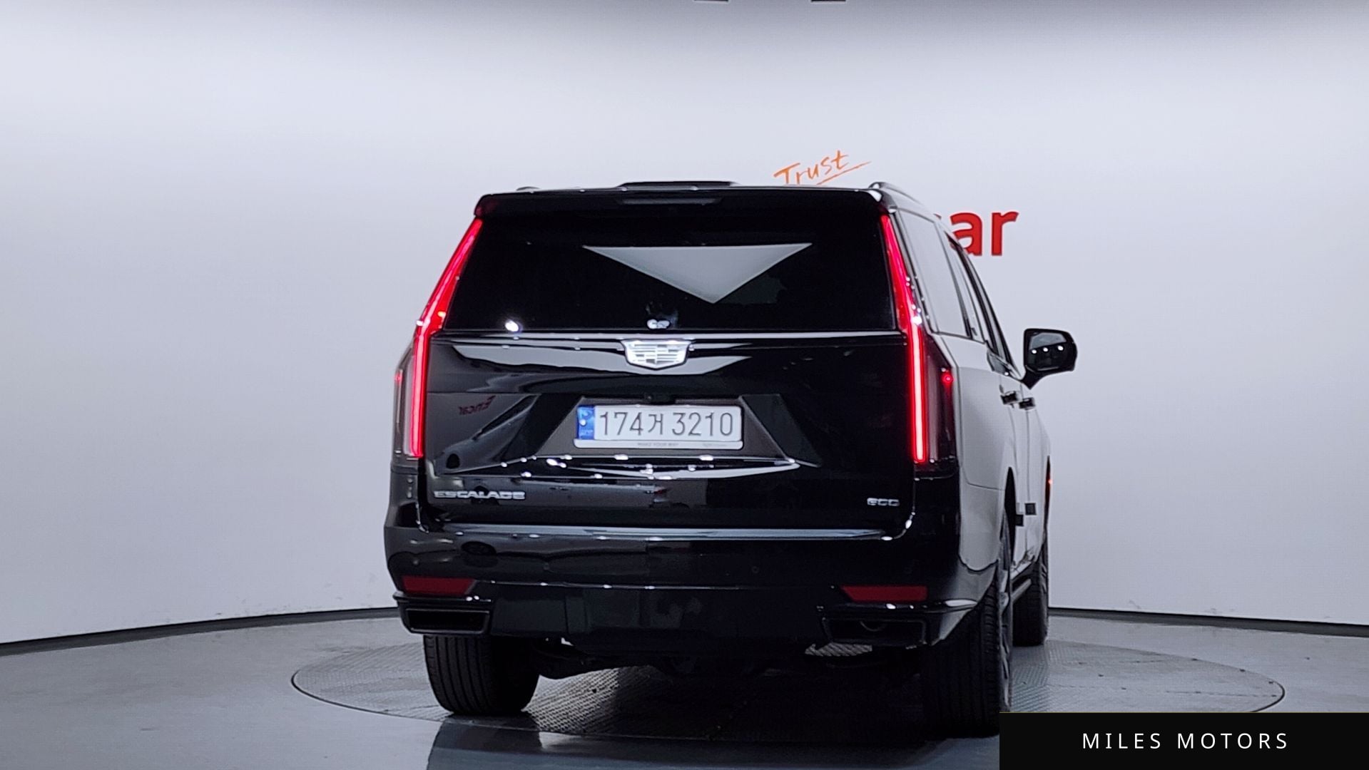 Cadillac Escalade 2022 — миниатюра 4