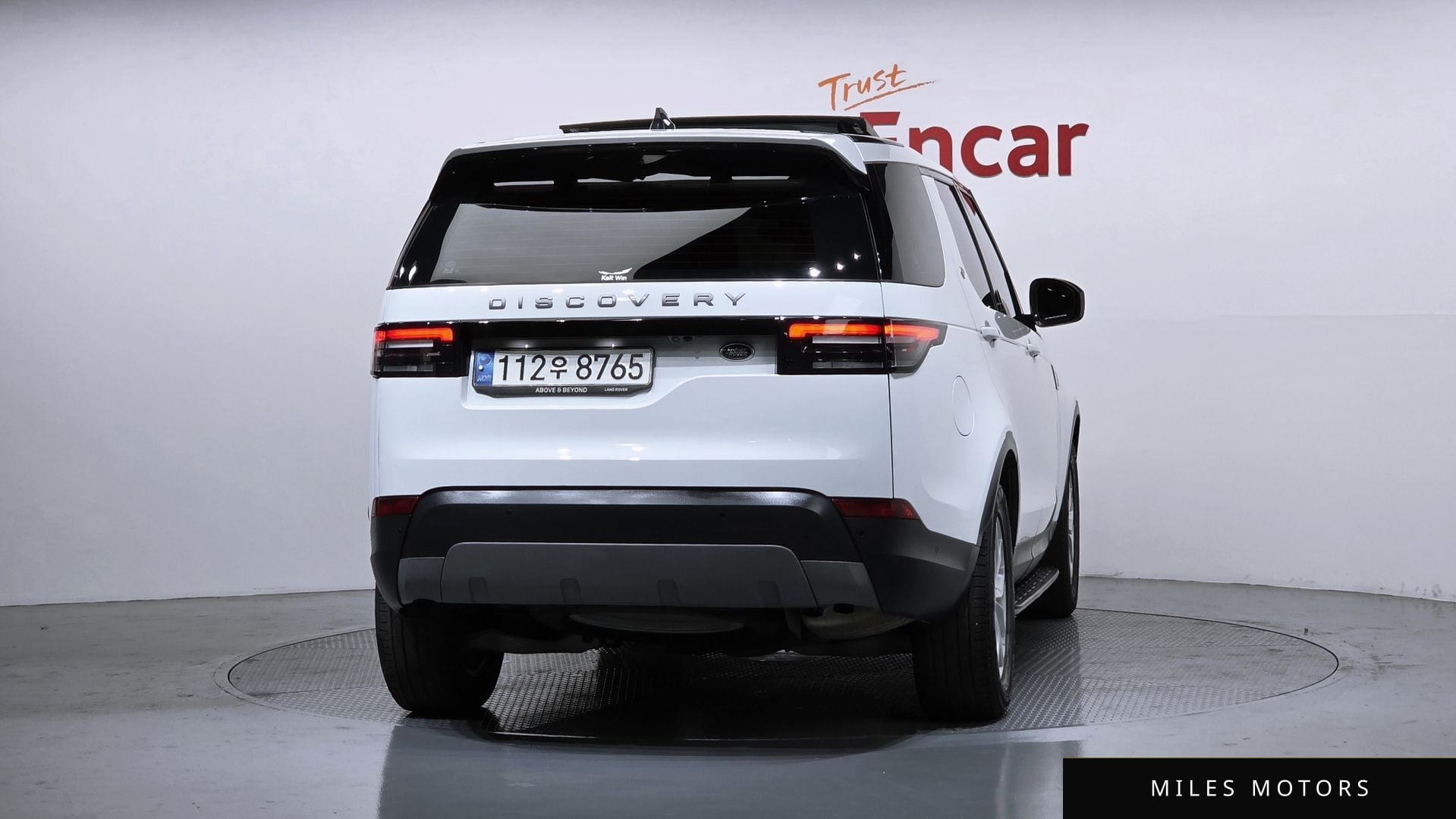 Land Rover Discovery 2020 — миниатюра 4