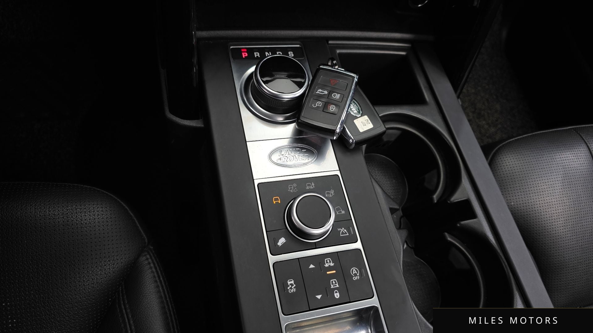 Land Rover Discovery 2020 — миниатюра 12
