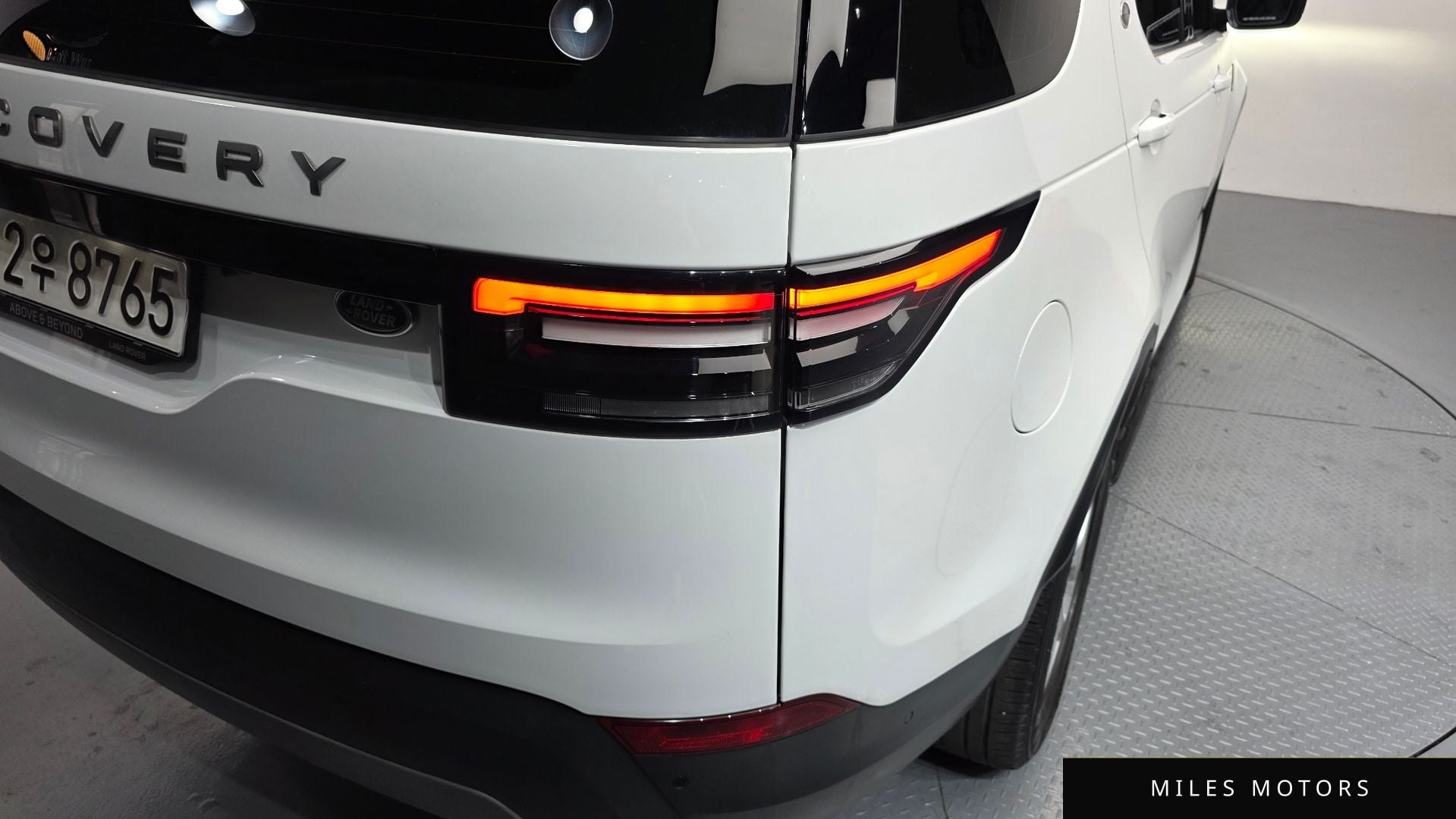 Land Rover Discovery 2020 — миниатюра 9