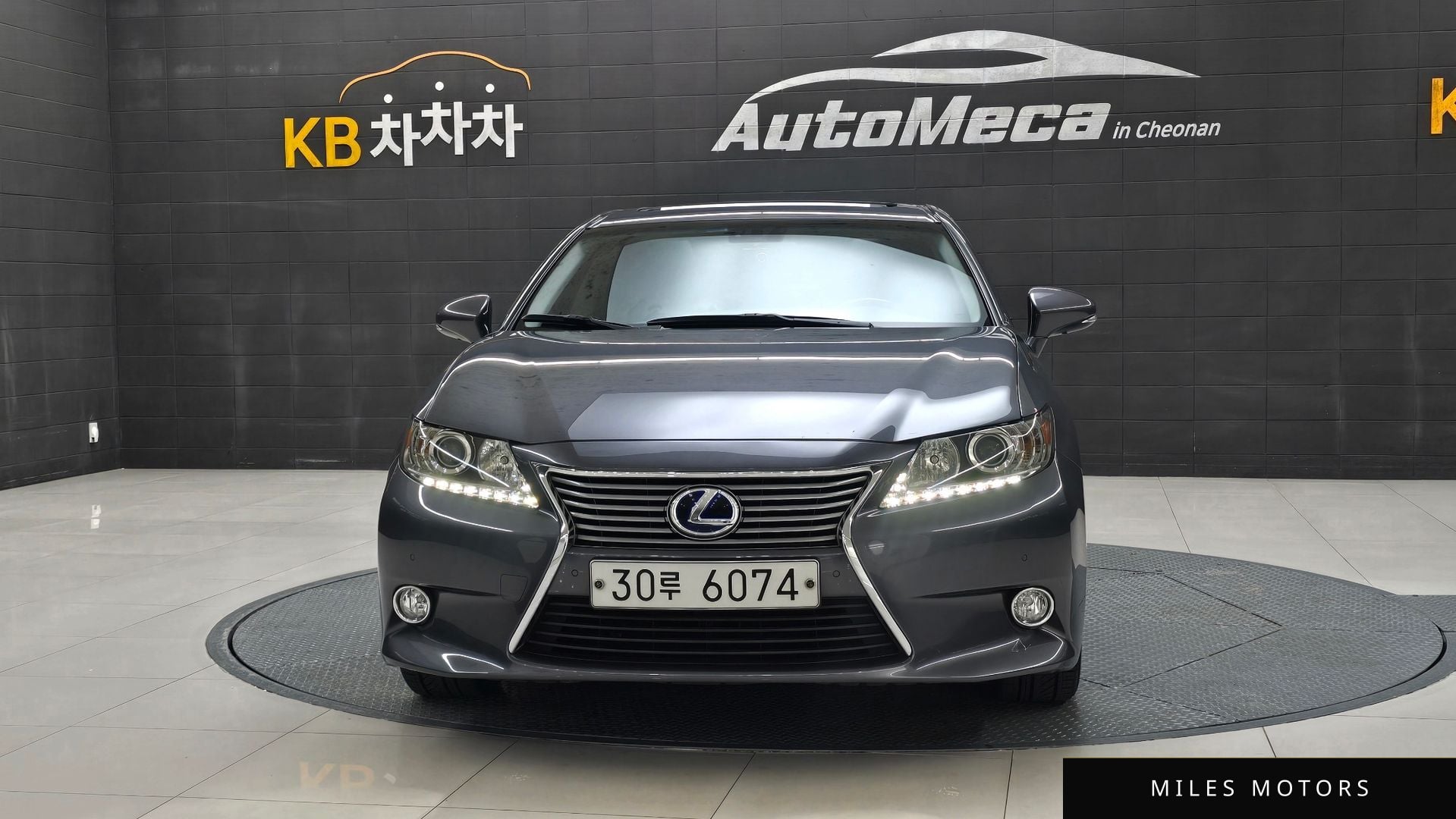 Лексус ES300h 2013 — миниатюра 3