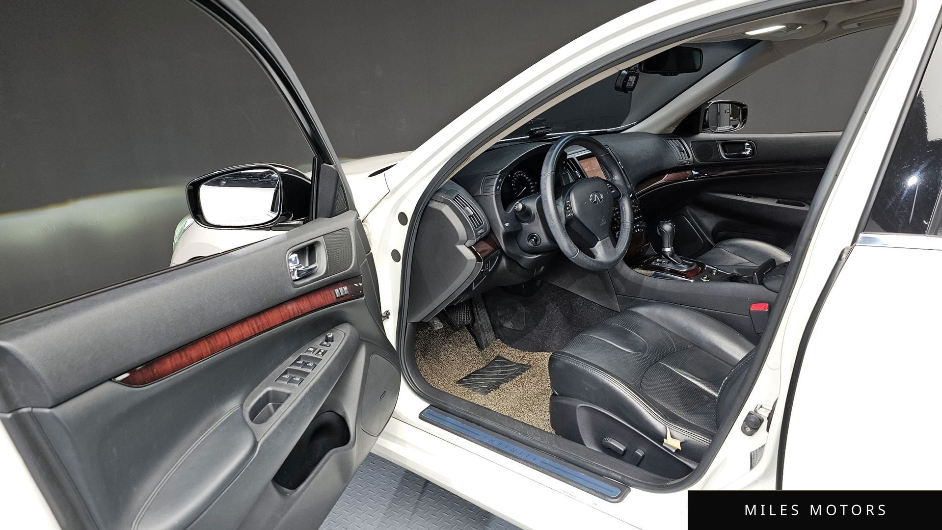 Infiniti G25 2011 — миниатюра 10