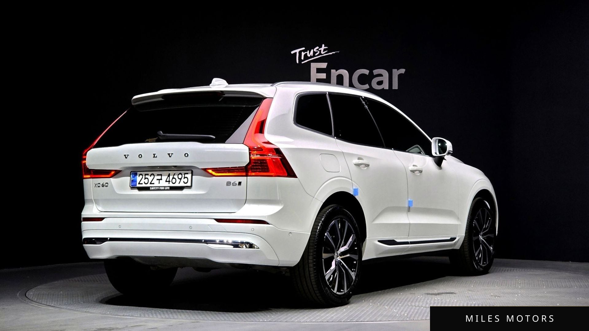 Volvo XC60 2024 — миниатюра 2