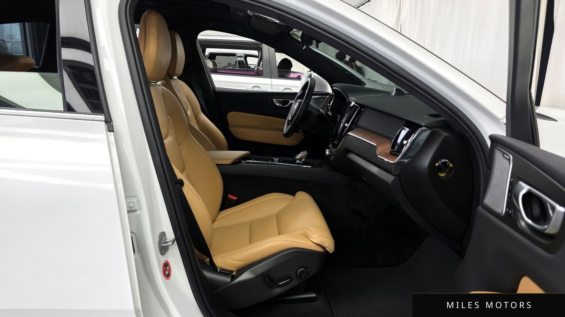 Volvo XC60 2024 — миниатюра 9