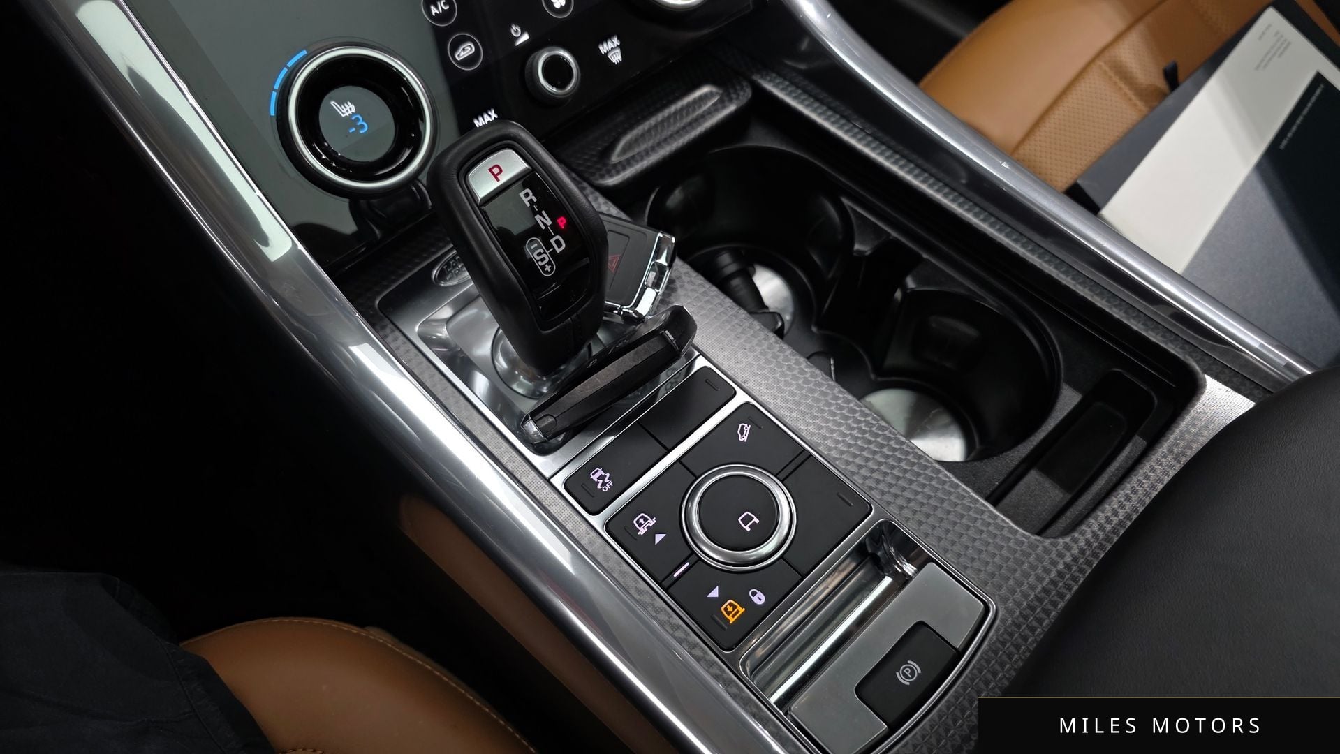 Land Rover Range Rover Sport 2019 — миниатюра 12