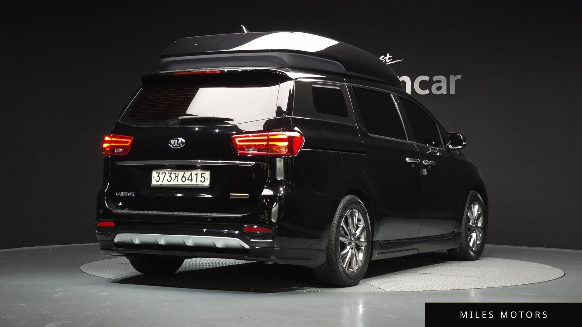Kia Canival 2019 — миниатюра 2