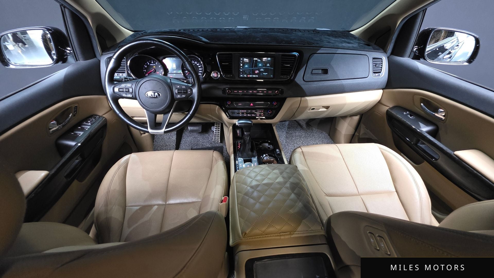 Kia Canival 2019 — миниатюра 10