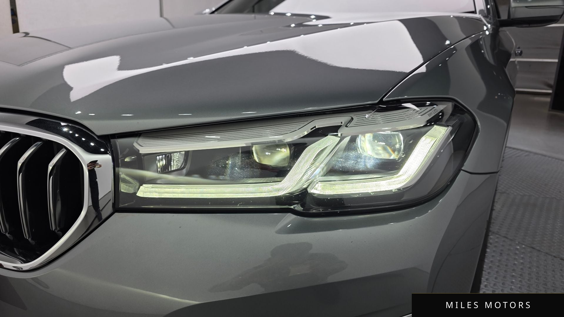 BMW 5 Series (G30) 2023 — миниатюра 8